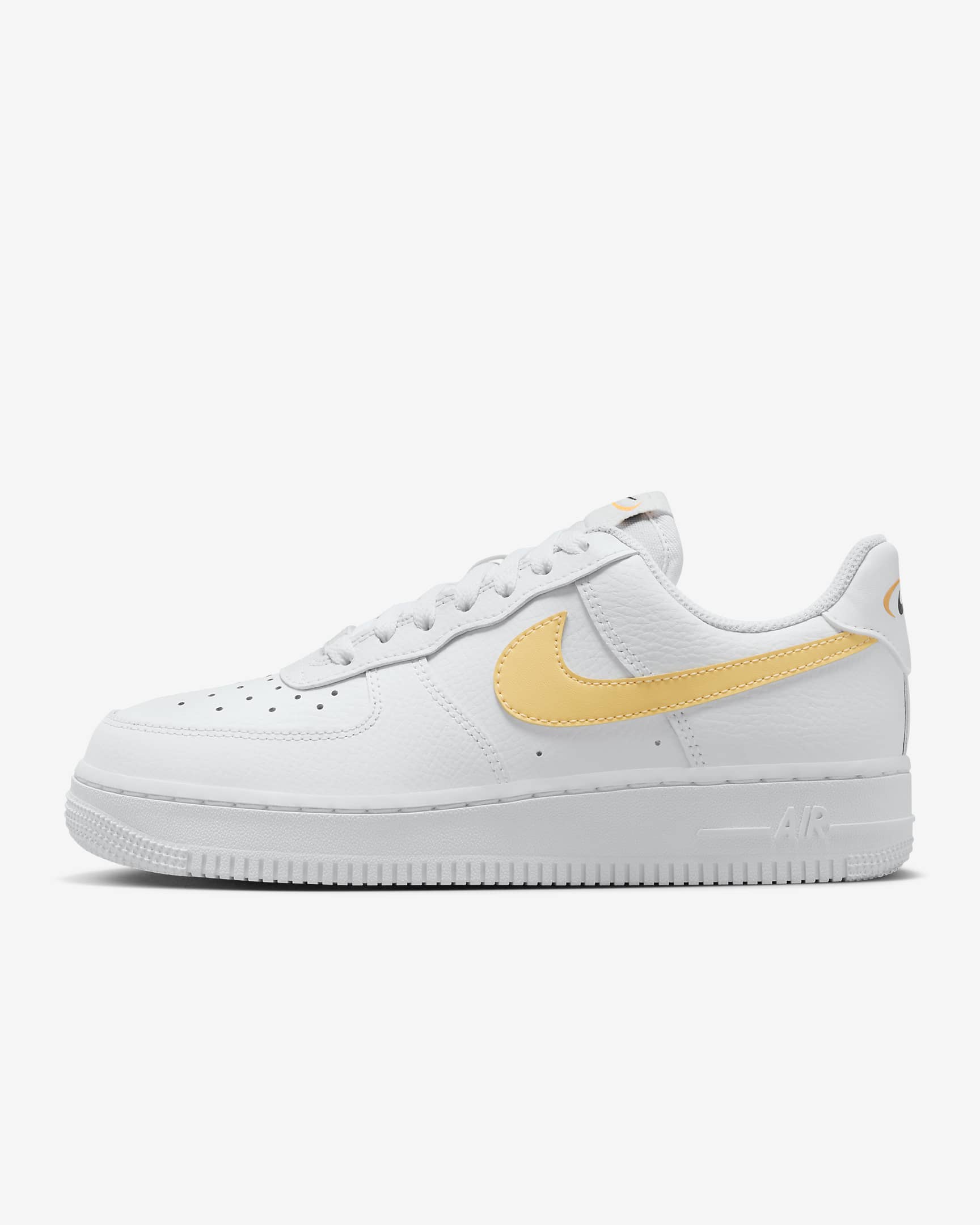 Γυναικεία παπούτσια Nike Air Force 1 '07