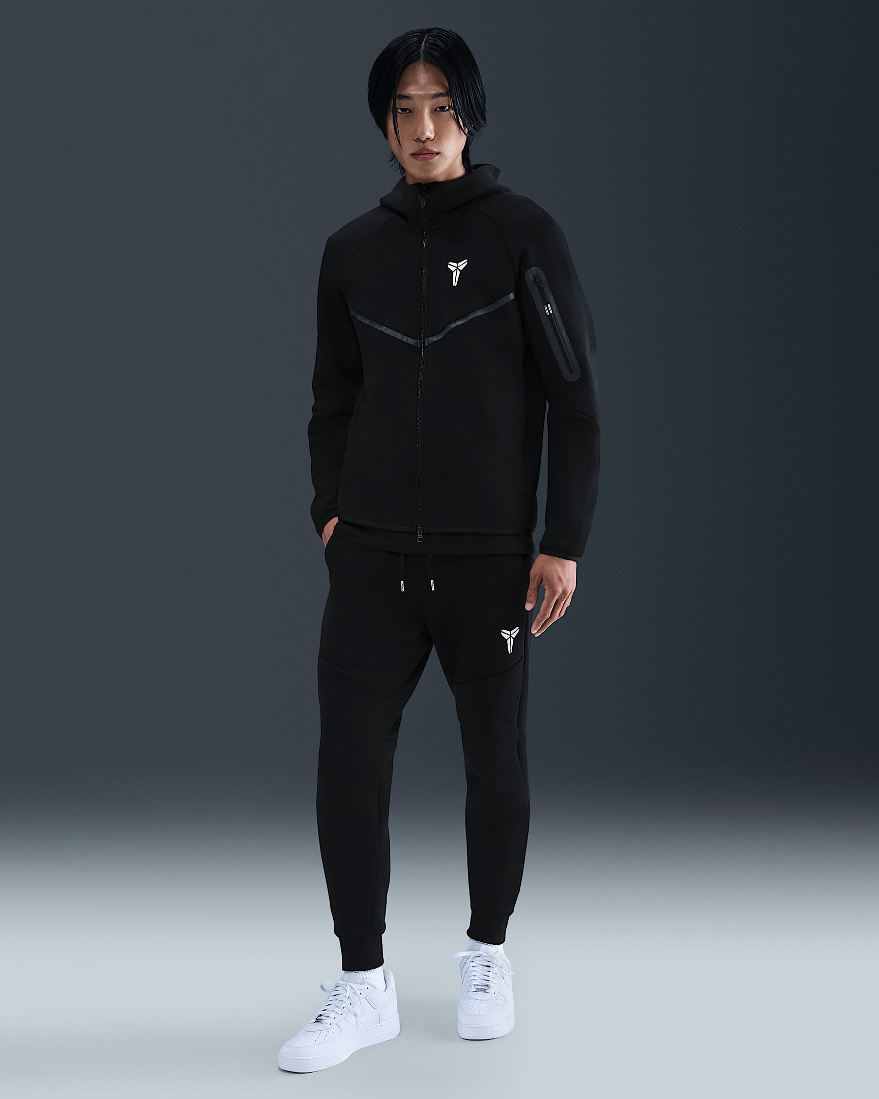 Kobe Men's Tech Fleece Joggers - Black/White
