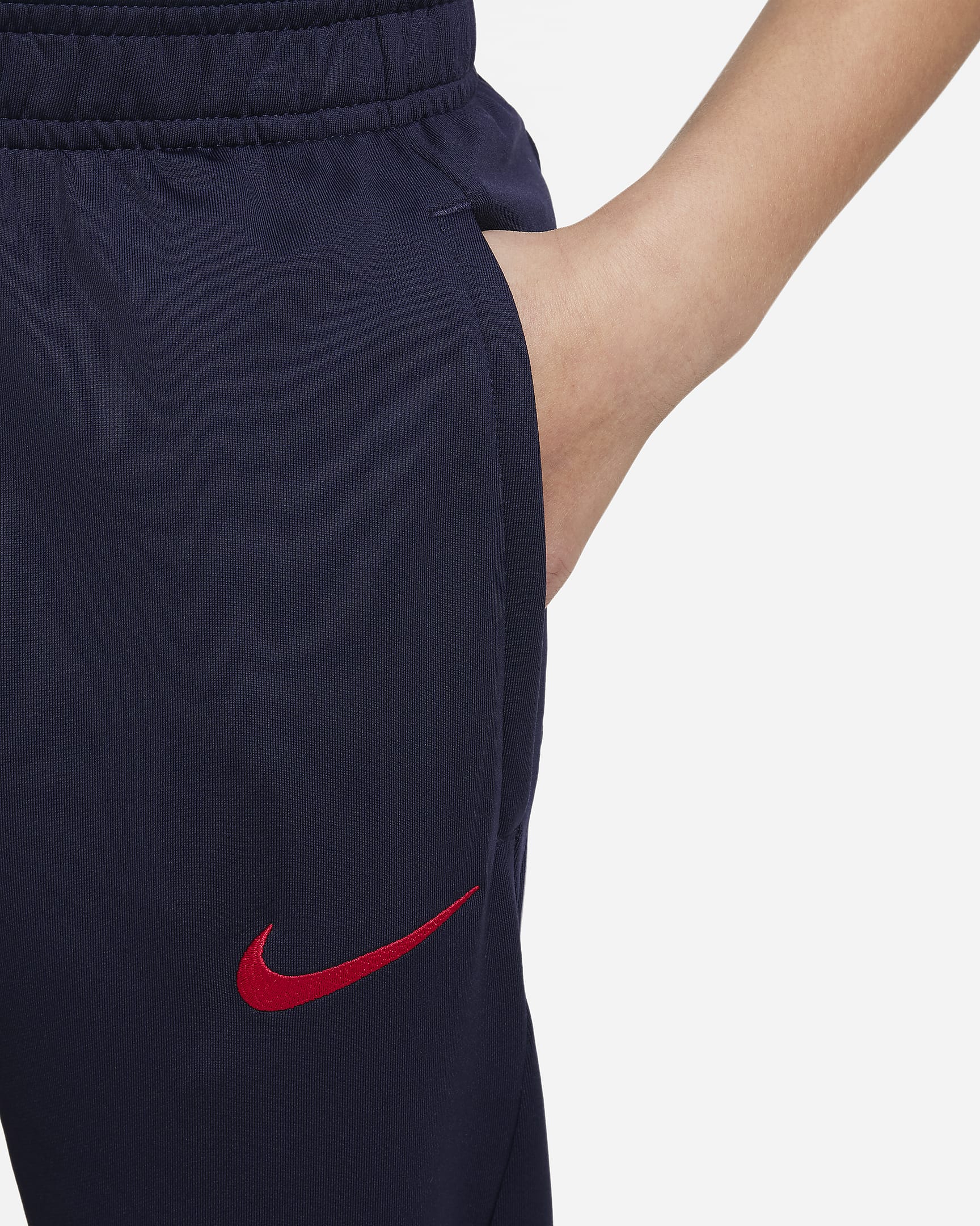 F.C. Barcelona Strike Older Kids' Nike DriFIT Football Pants. Nike UK