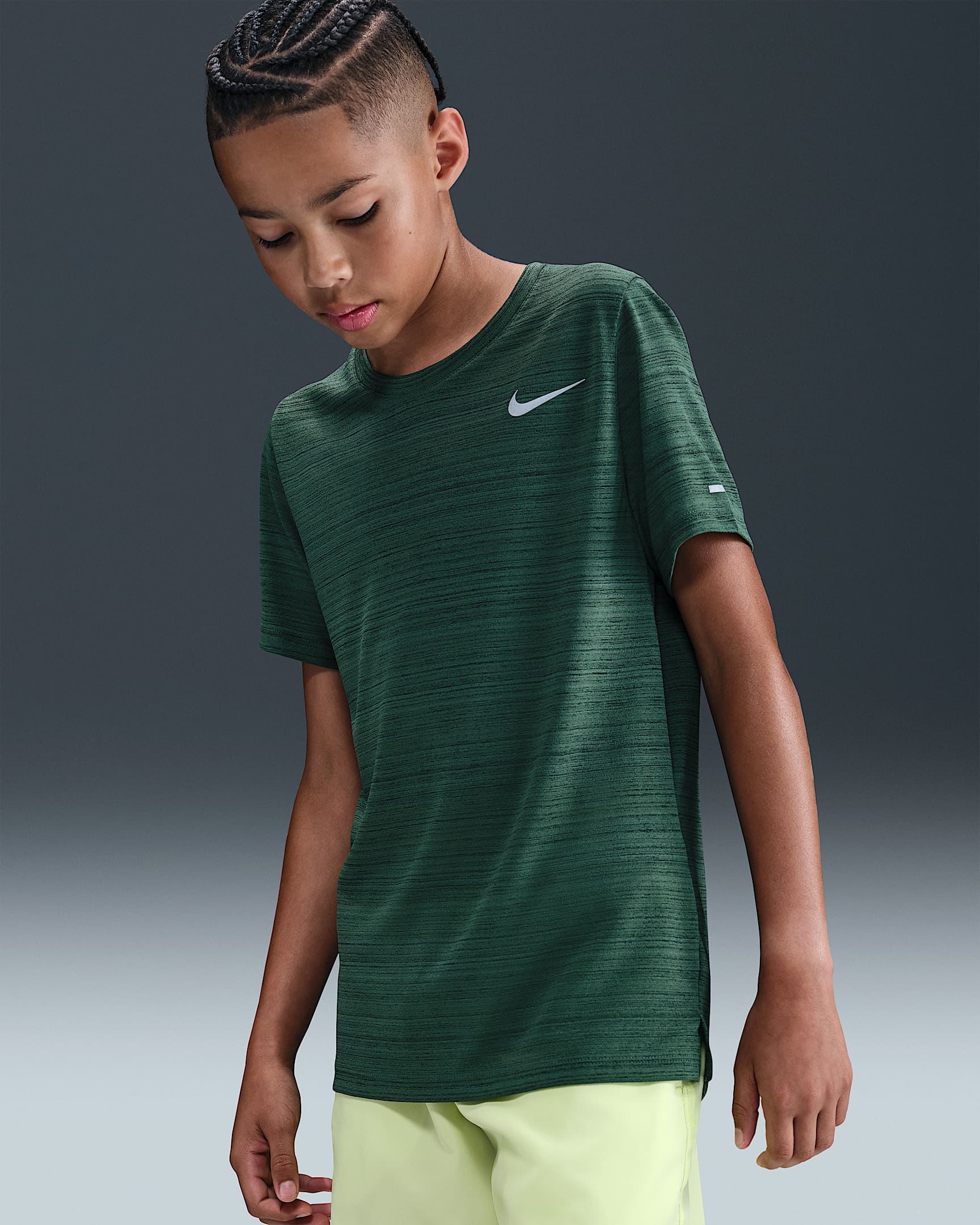 Nike Dri-FIT Miler Older Kids' (Boys') Training Top - Fir