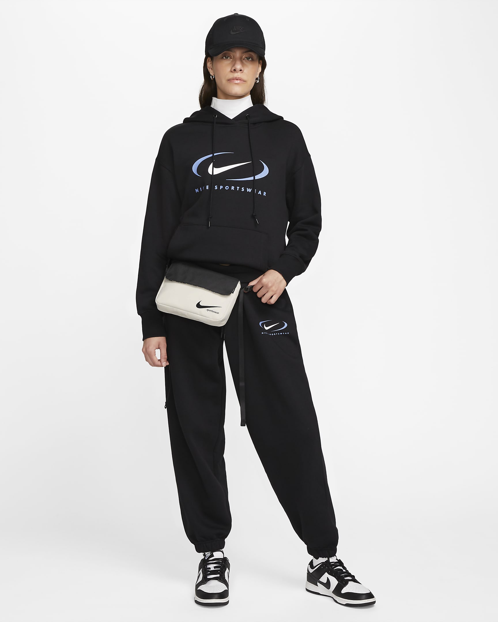 Nike Futura Cross-Body Bag (3L). Nike PH