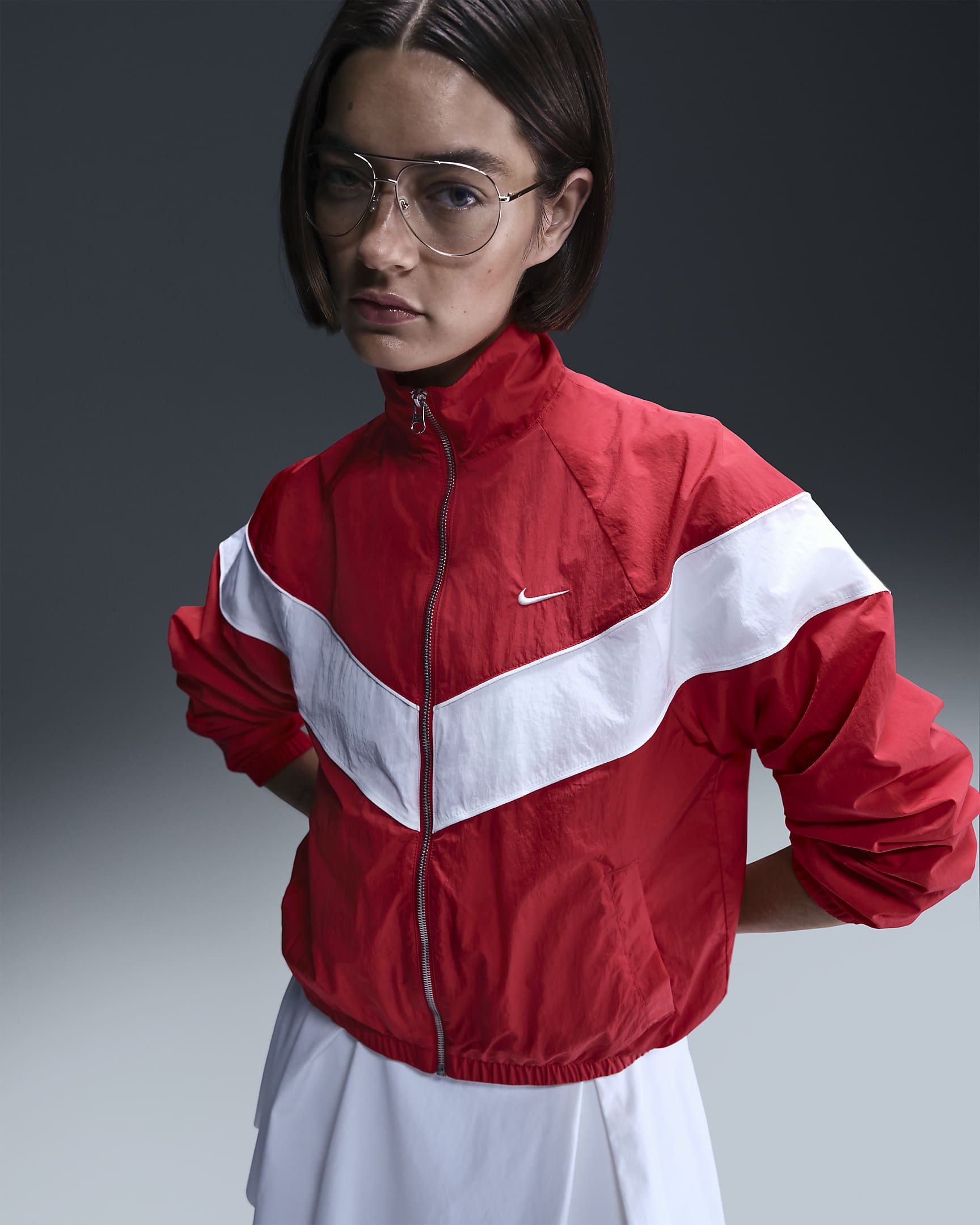 Nike Windrunner ruimvallend geweven damesjack met uv-bescherming en rits over de hele lengte - University Red/Sail/Sail