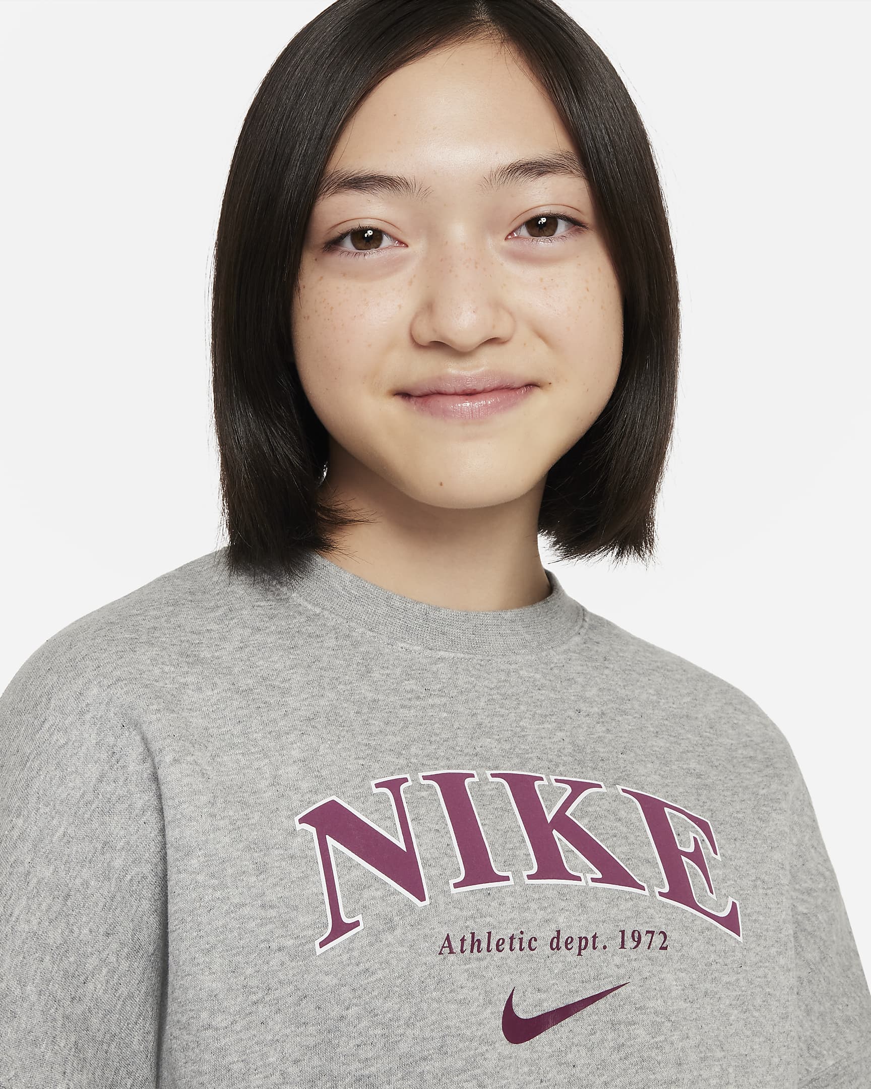 Nike Sportswear Trend Older Kids' (Girls') Fleece Sweatshirt. Nike UK