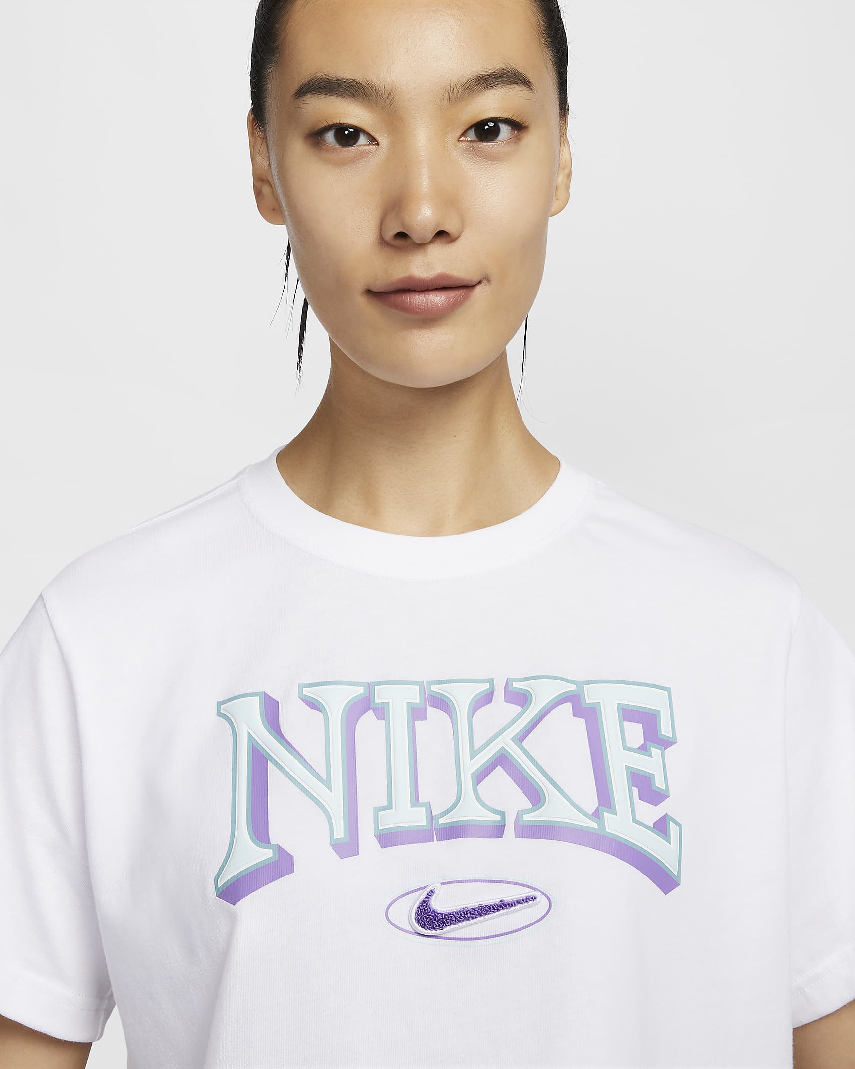 Nike Sportswear Women's Loose Short-Sleeve Cropped T-Shirt - White