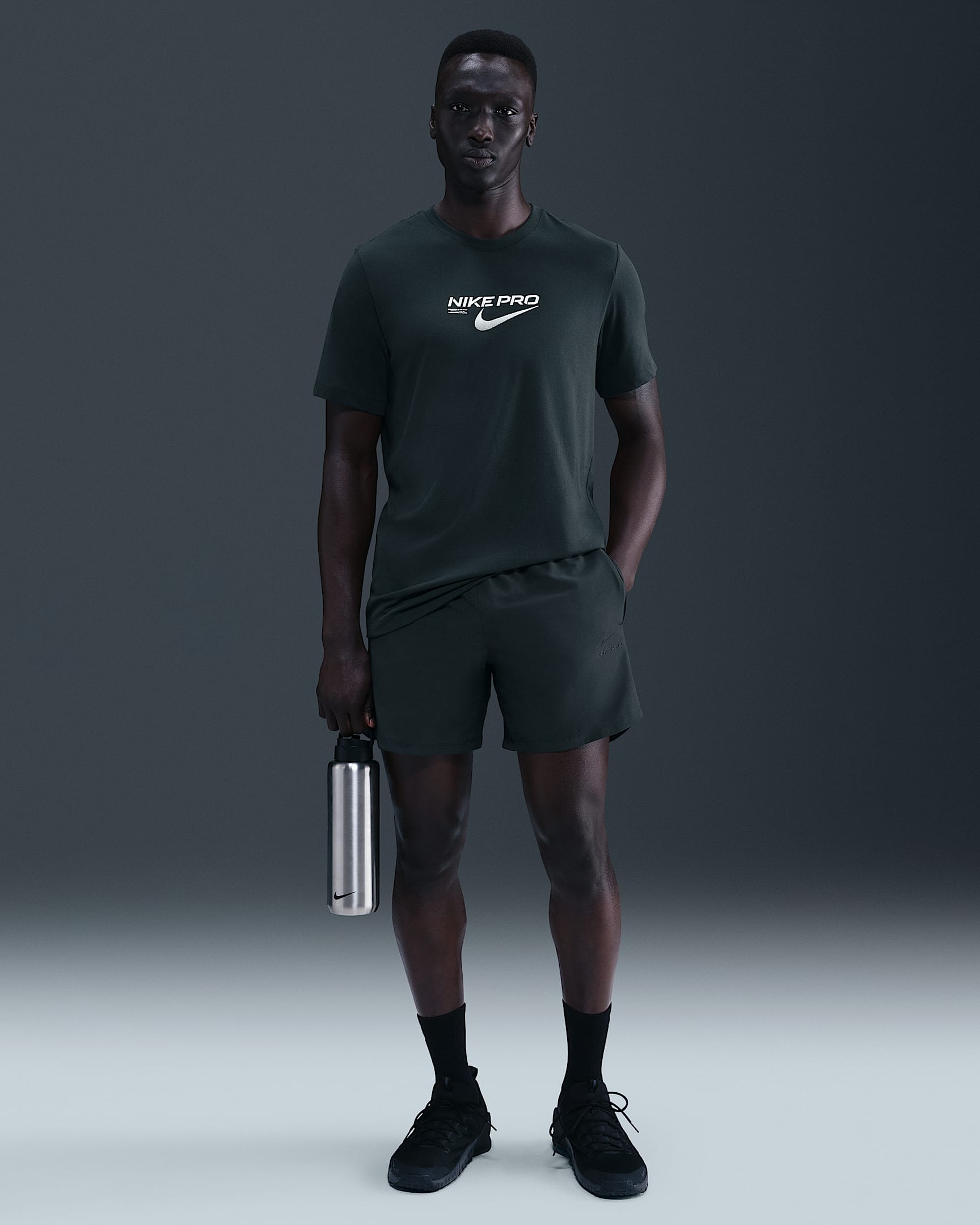 Nike Pro Training Men's Dri-FIT 6" Shorts - Seaweed/Black