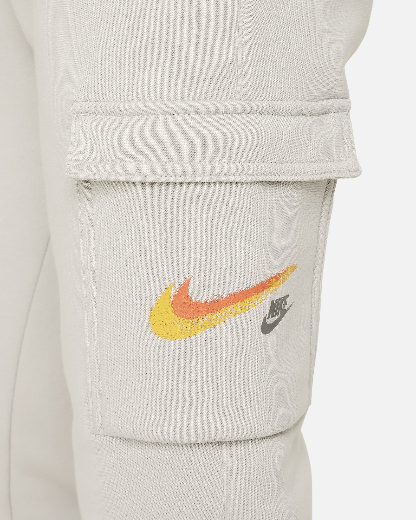 Nike Sportswear Older Kids' (Boys') Fleece Graphic Cargo Trousers. Nike UK