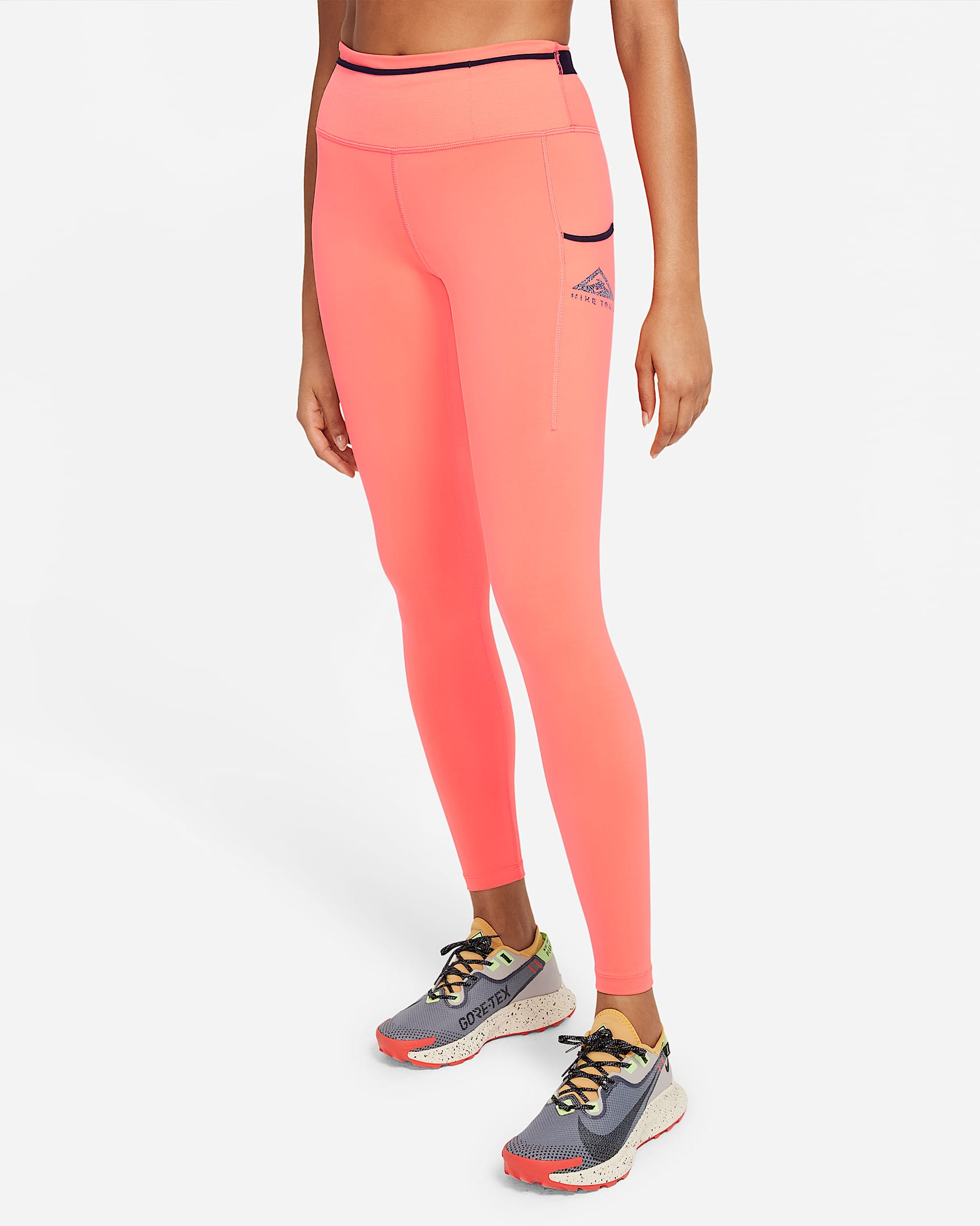 Damskie legginsy do biegania w terenie ze średnim stanem i kieszenią Nike Epic Luxe - Magic Ember/Czerń