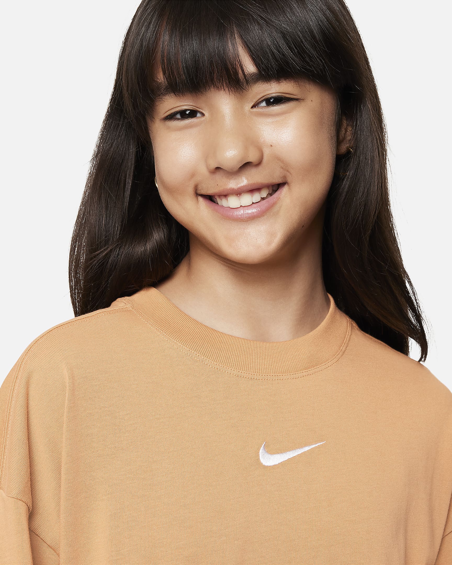 Nike Sportswear Premium Essentials Older Kids Girls Oversized T nike-sportswear-premium-essentials-older-kids-girls-oversized-t