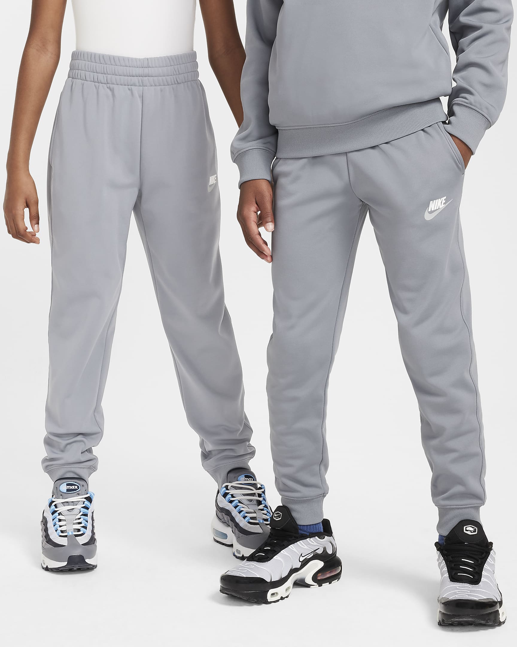 Tepláková souprava Nike Sportswear pro větší děti - Smoke Grey/Bílá/Bílá