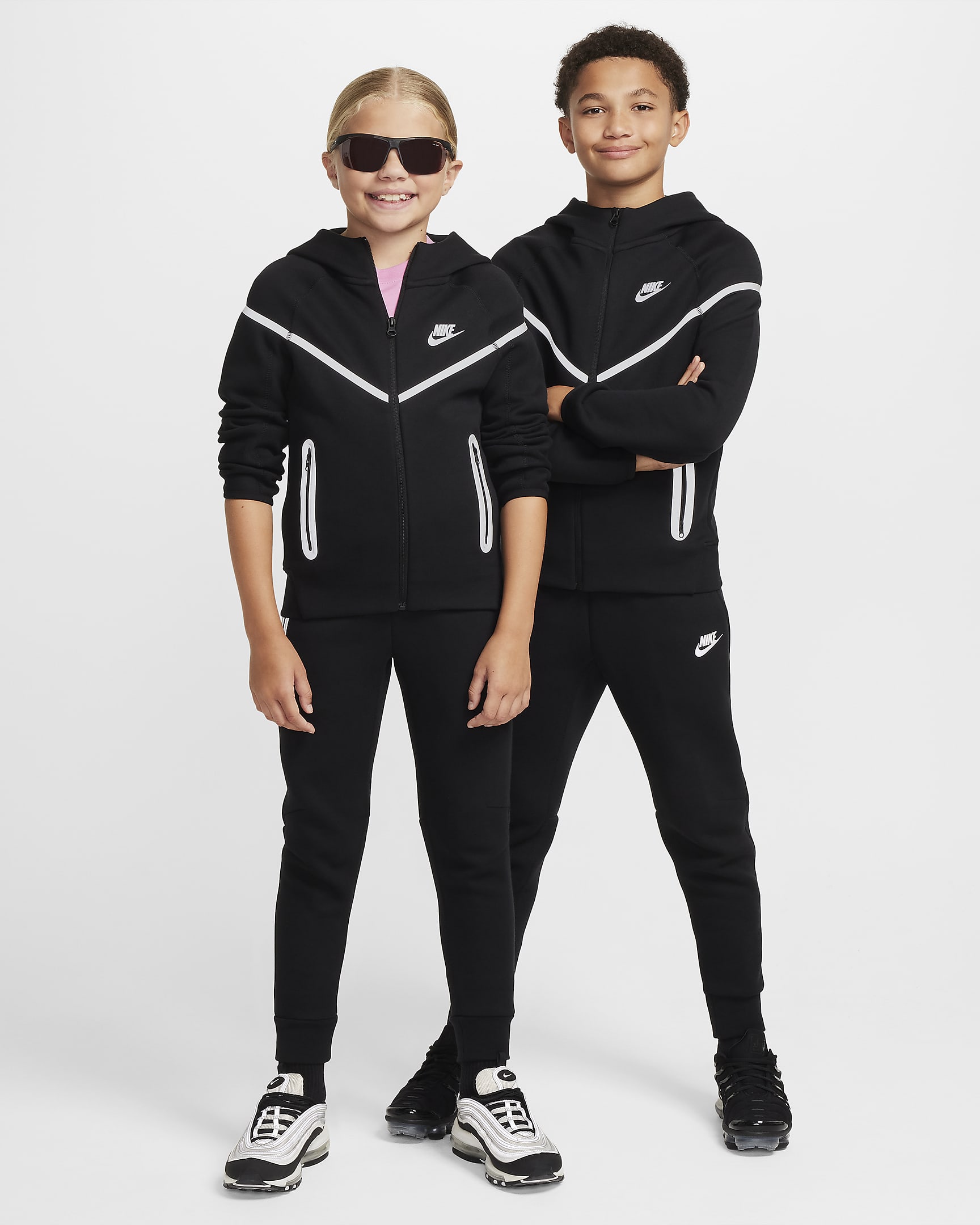 Sweat à capuche et zip réfléchissant Nike Sportswear Tech Fleece pour ado (garçon) - Noir