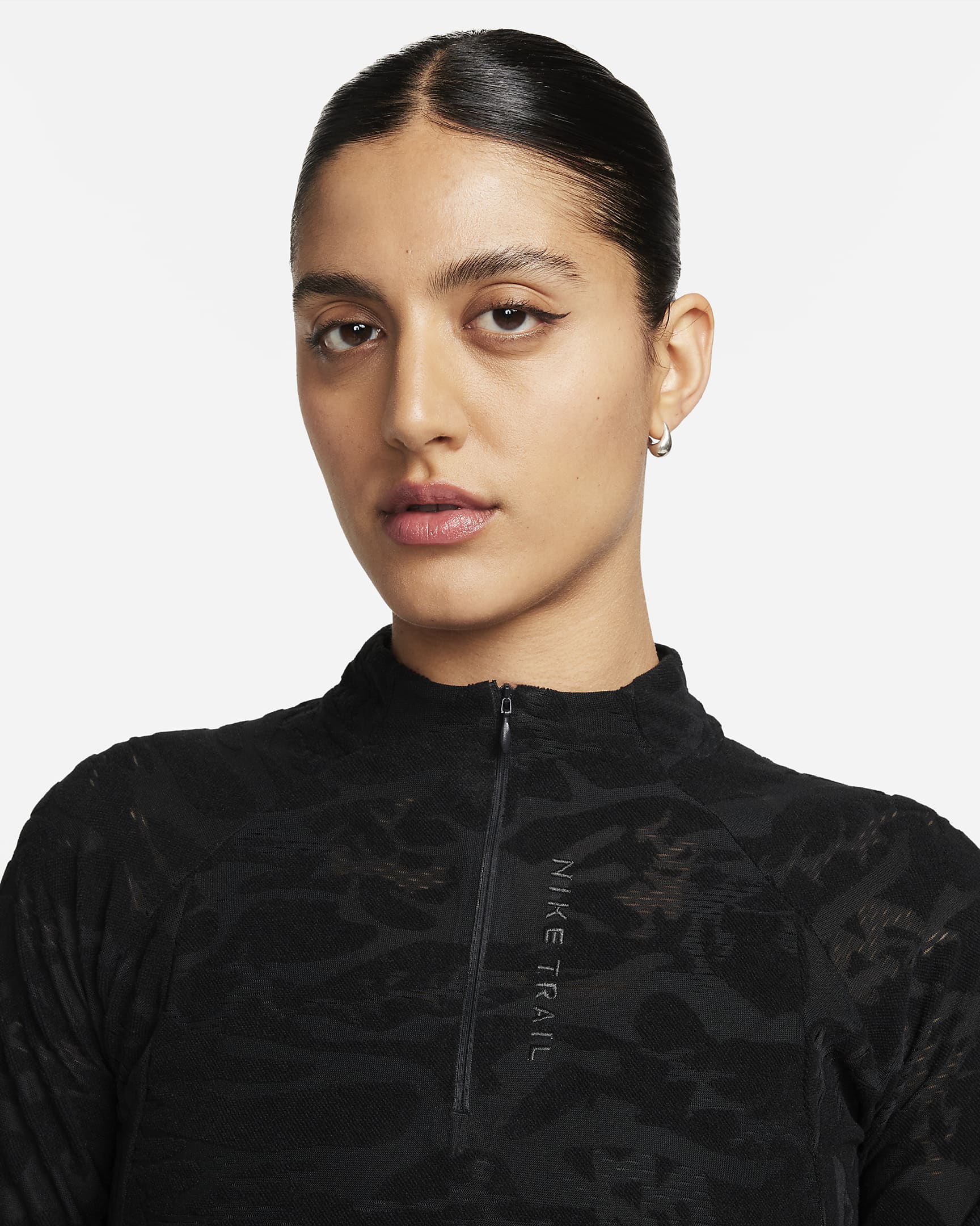Nike Trail Women's DriFIT 1/4Zip Mid Layer Trail Top. Nike UK