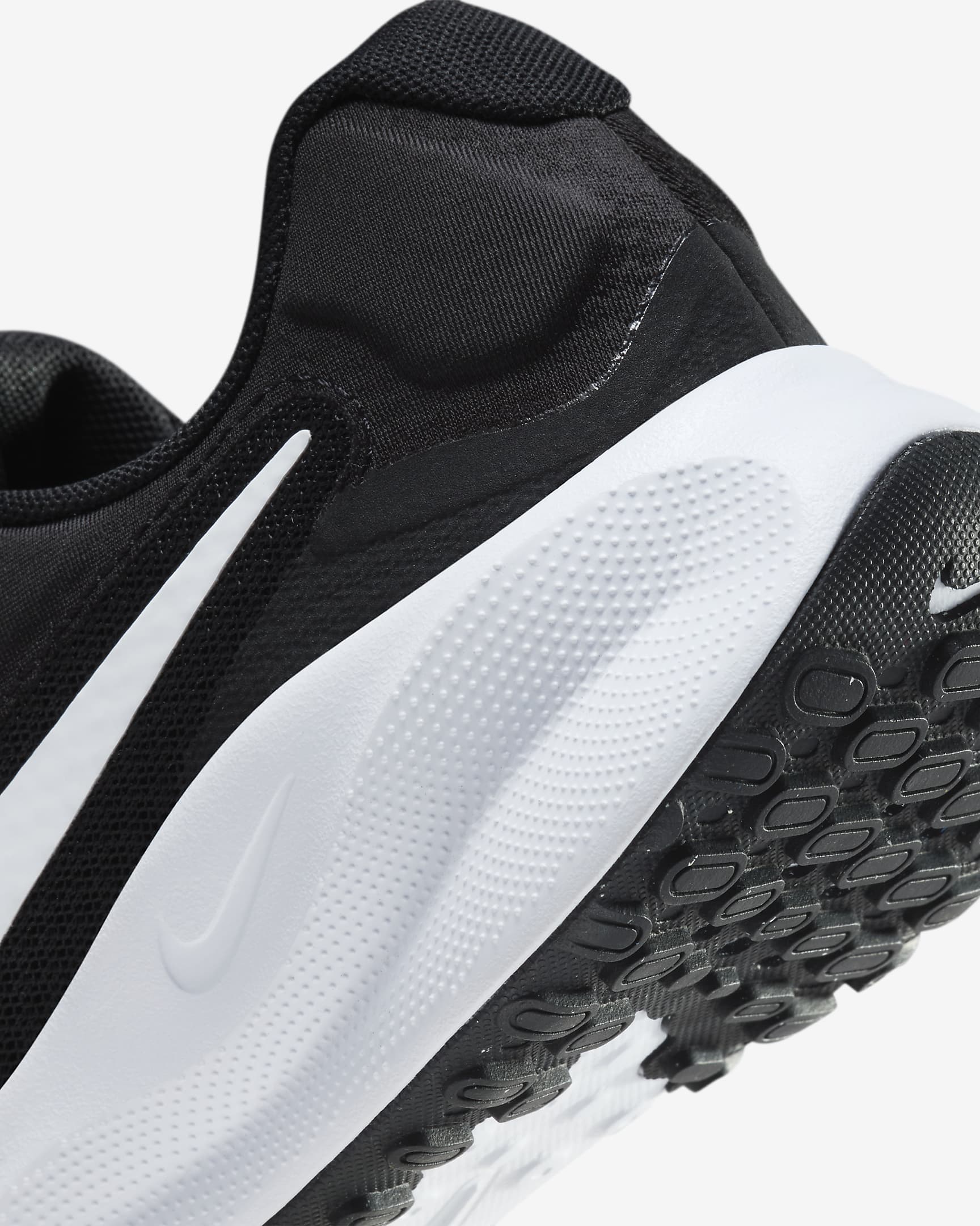 Nike Revolution 7 női országúti futócipő - Fekete/Fehér