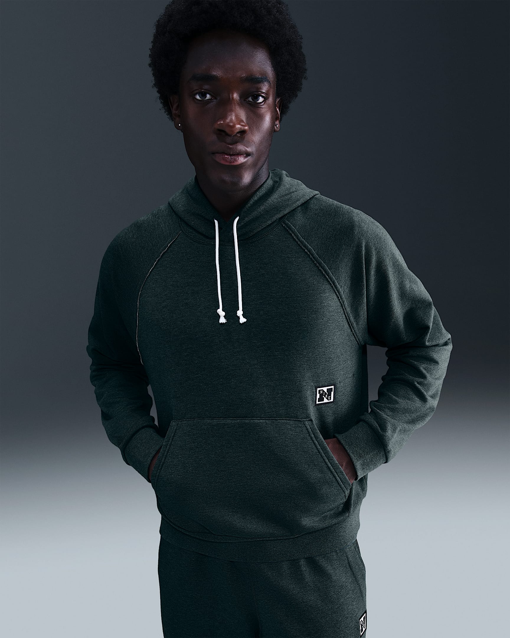 Nike Gym Heritage Dessuadora amb caputxa d'entrenament de teixit Fleece Dri-FIT - Home - Seaweed/Jaspiat/Pale Ivory/Seaweed