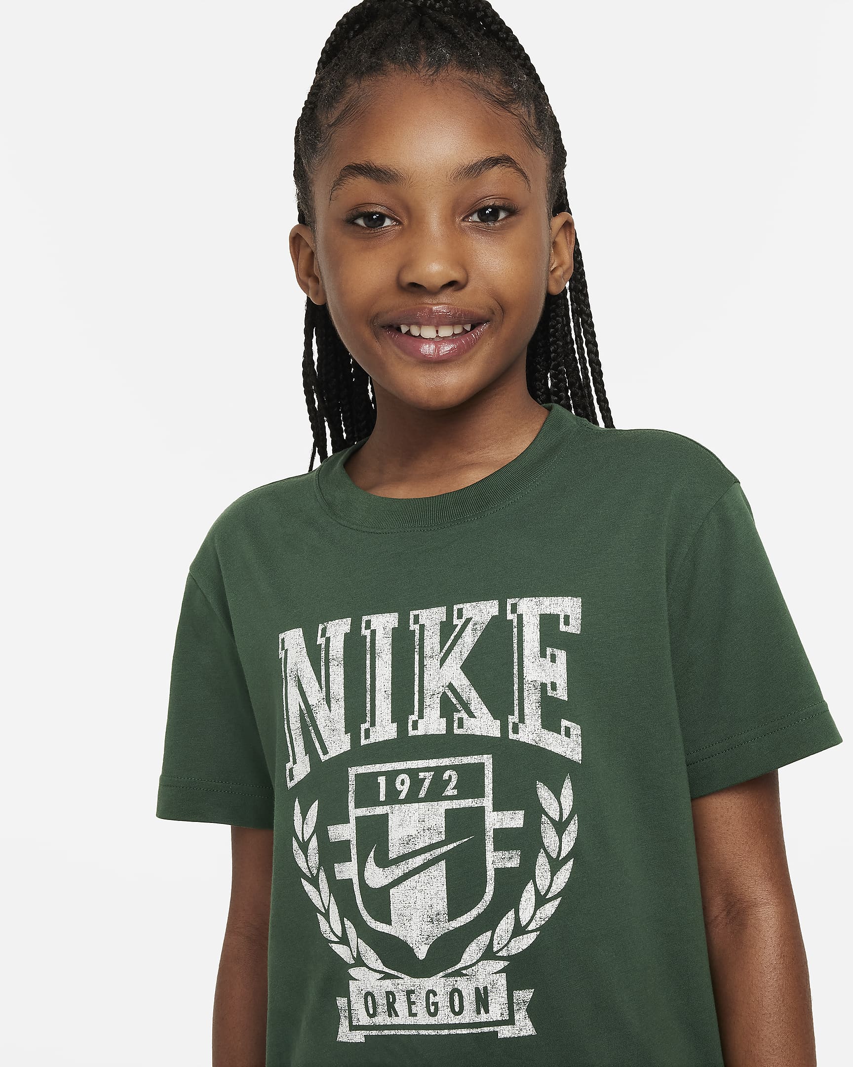 Nike Sportswear Older Kids' (Girls') T-Shirt - Fir