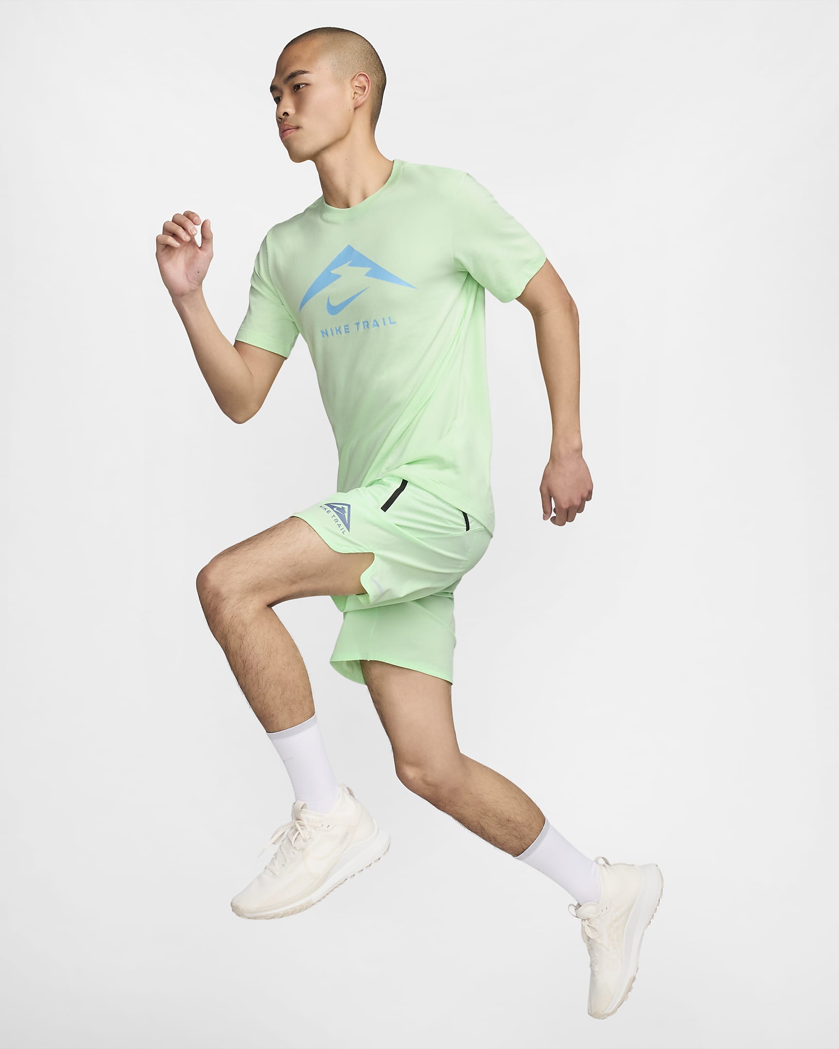 Nike Dri-FIT Men's Trail Running T-Shirt - Vapor Green