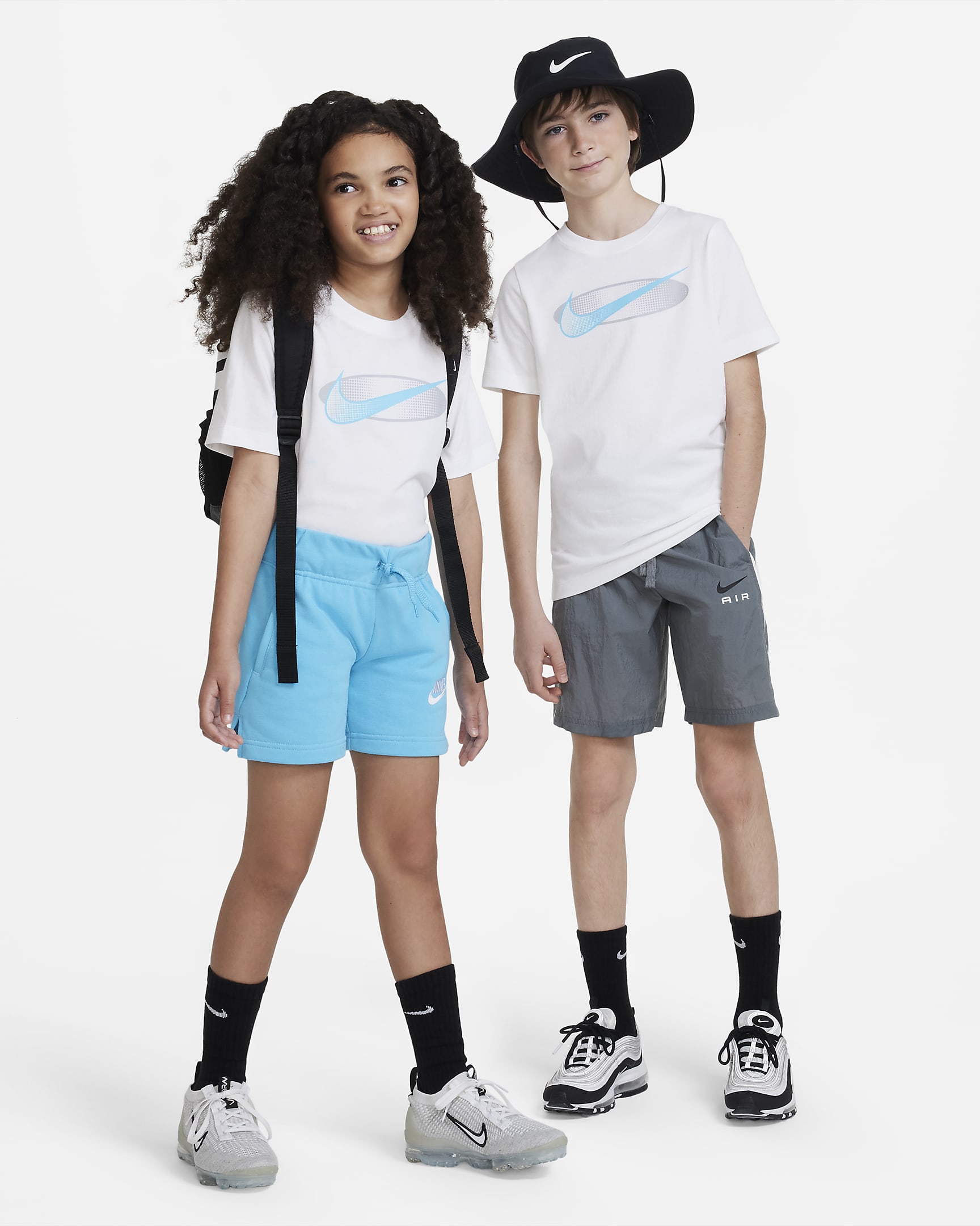 Nike Sportswear Older Kids' T-Shirt - White