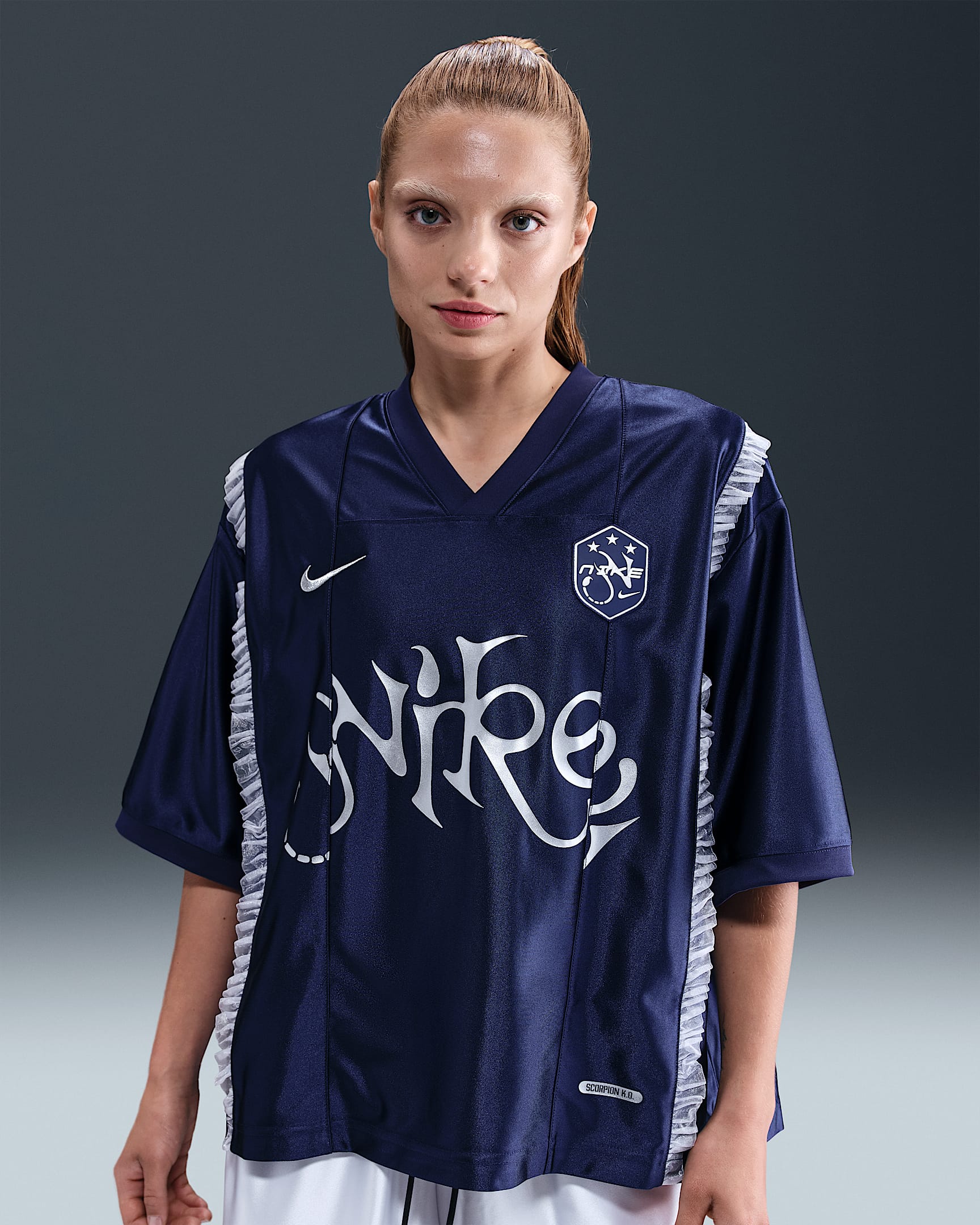 Nike Sportswear Women's Short-Sleeve Graphic Jersey Top - Midnight Navy