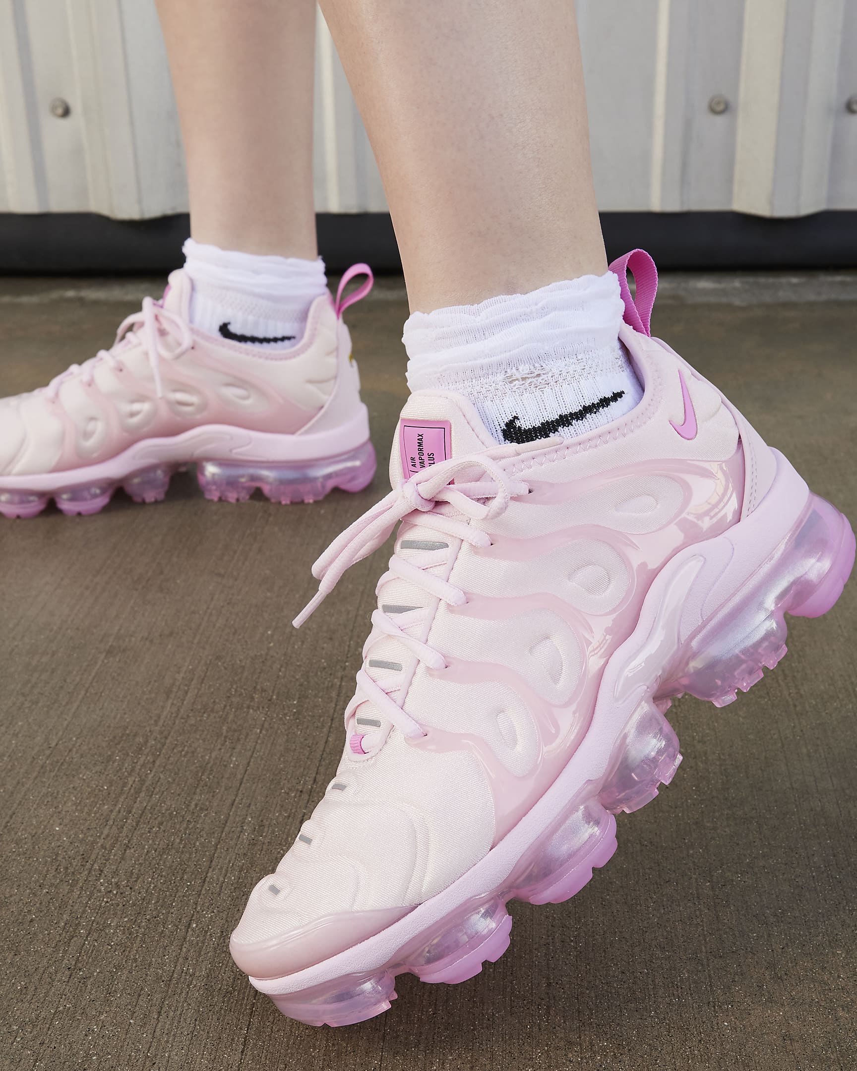 womens nike air max vapormax plus