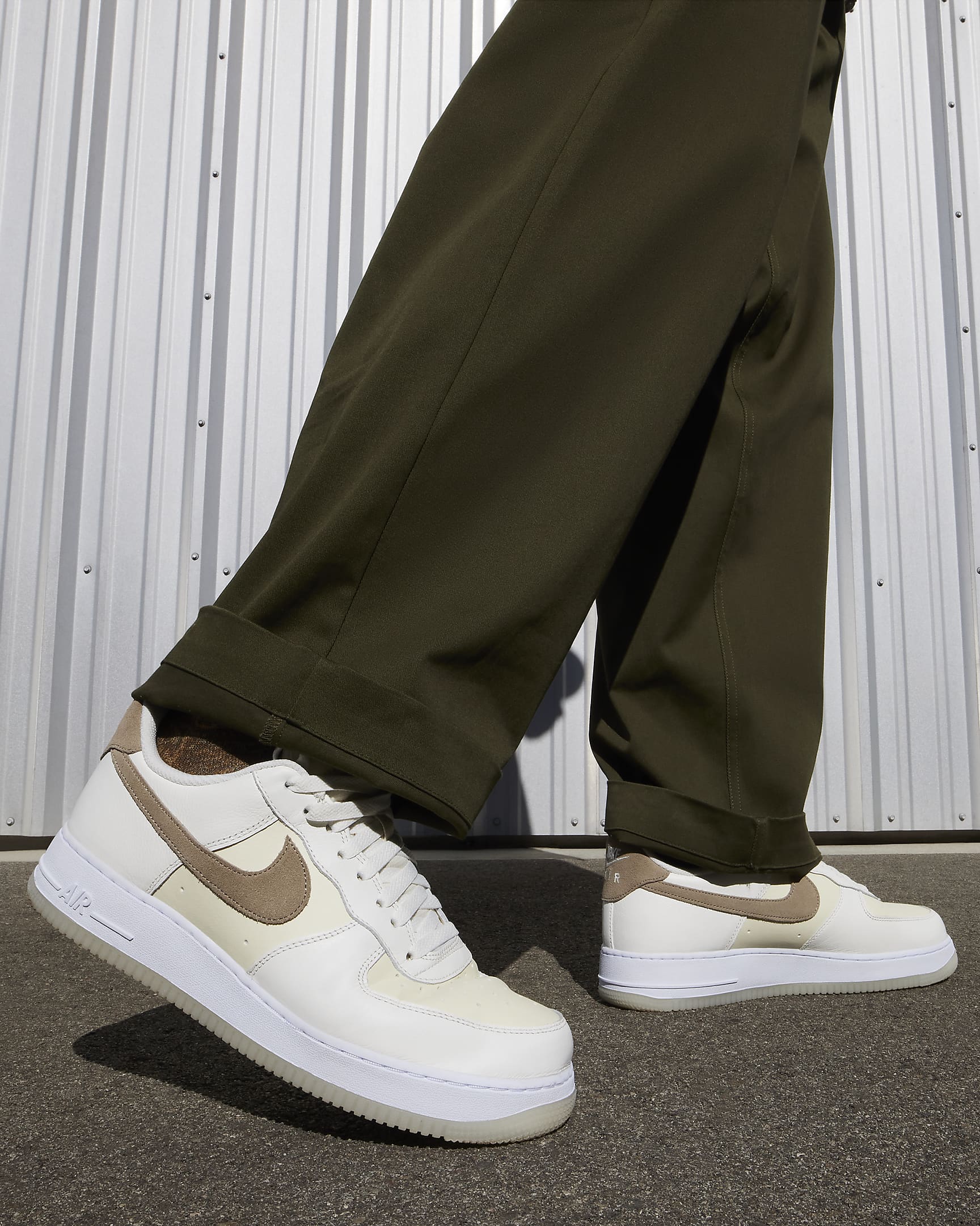 Nike Air Force 1 '07 LV8 Men's Shoes - Sail/Coconut Milk/White/Khaki