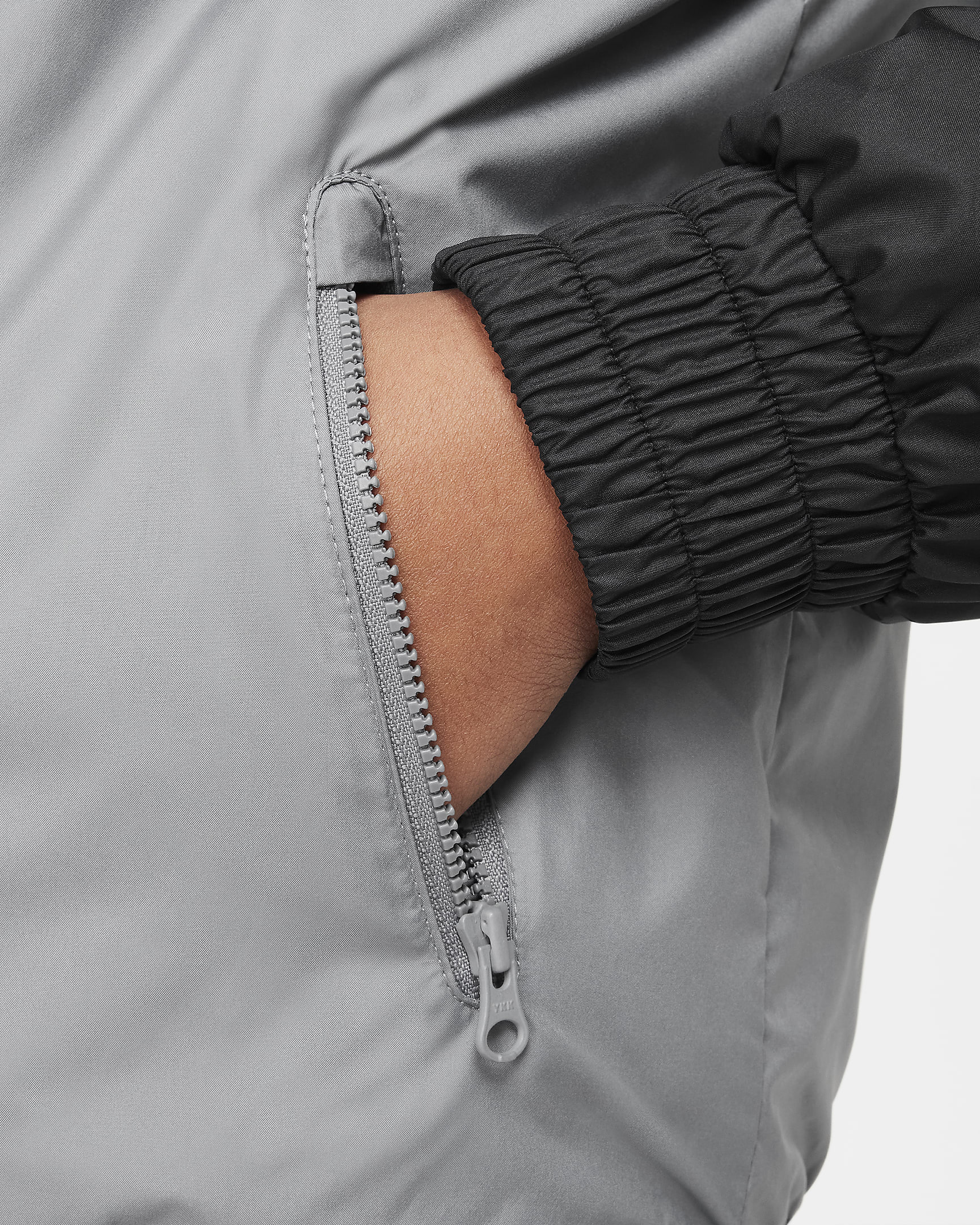 Nike Sportswear Windrunner Chaqueta con capucha Repel (Talla grande) - Niño/a - Blanco/Smoke Grey/Negro/Negro