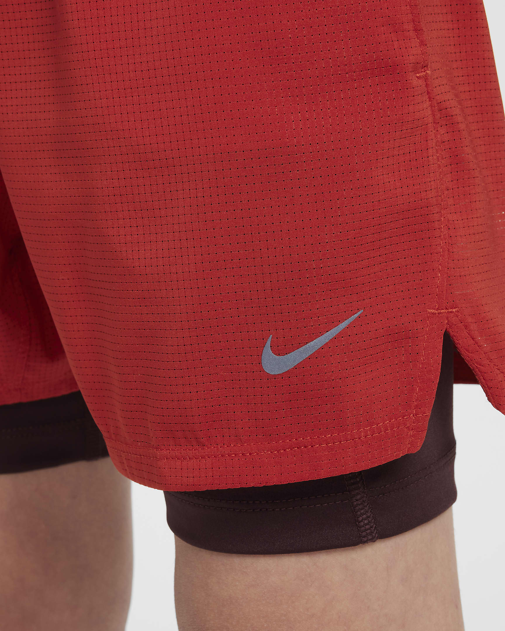 Nike Multi Tech Older Kids' (Boys') Dri-FIT ADV Training Shorts - Dragon Red/Burgundy Crush/Black