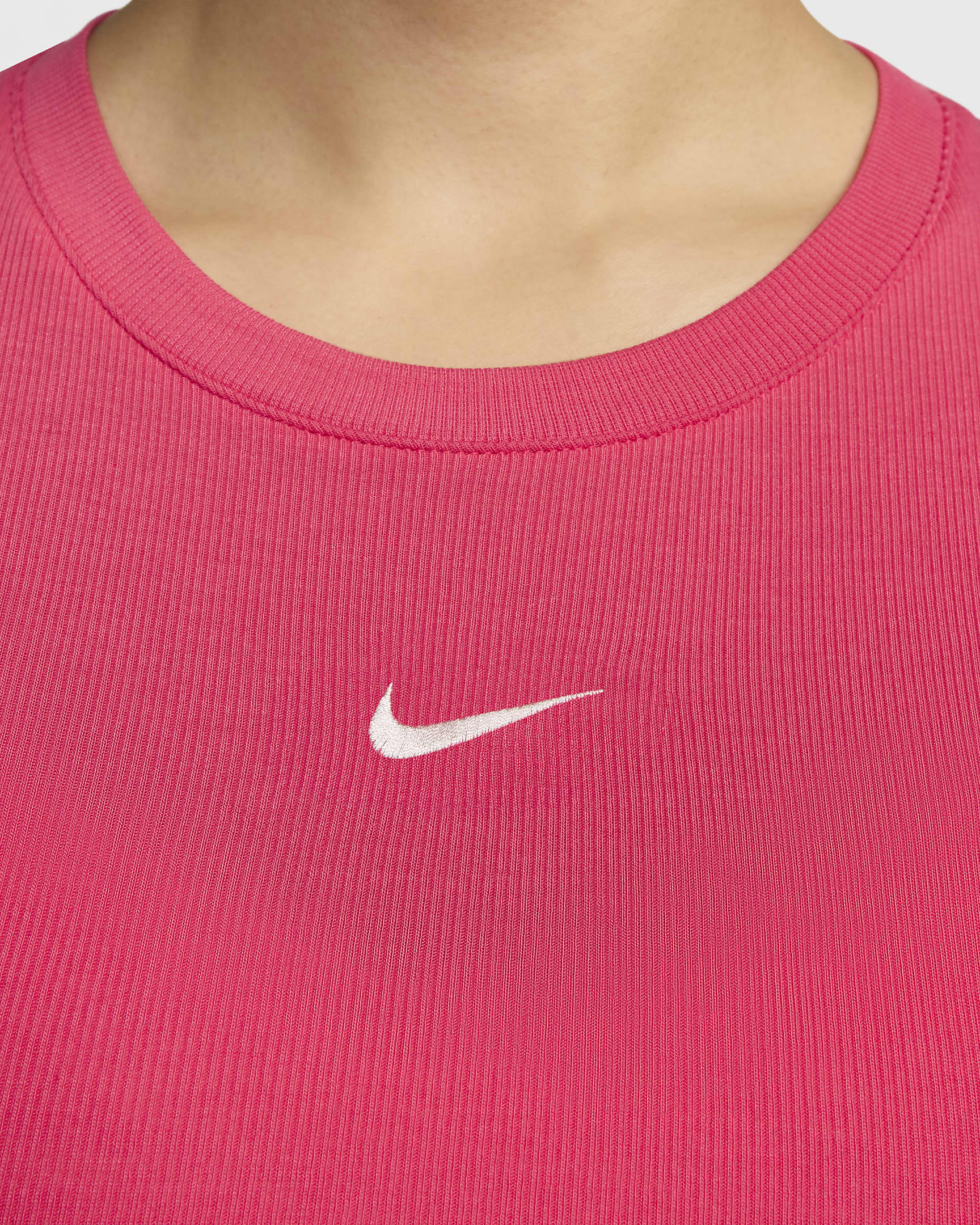 Nike Sportswear Essentials Women's Ribbed Cropped Tank - Aster Pink/Sail