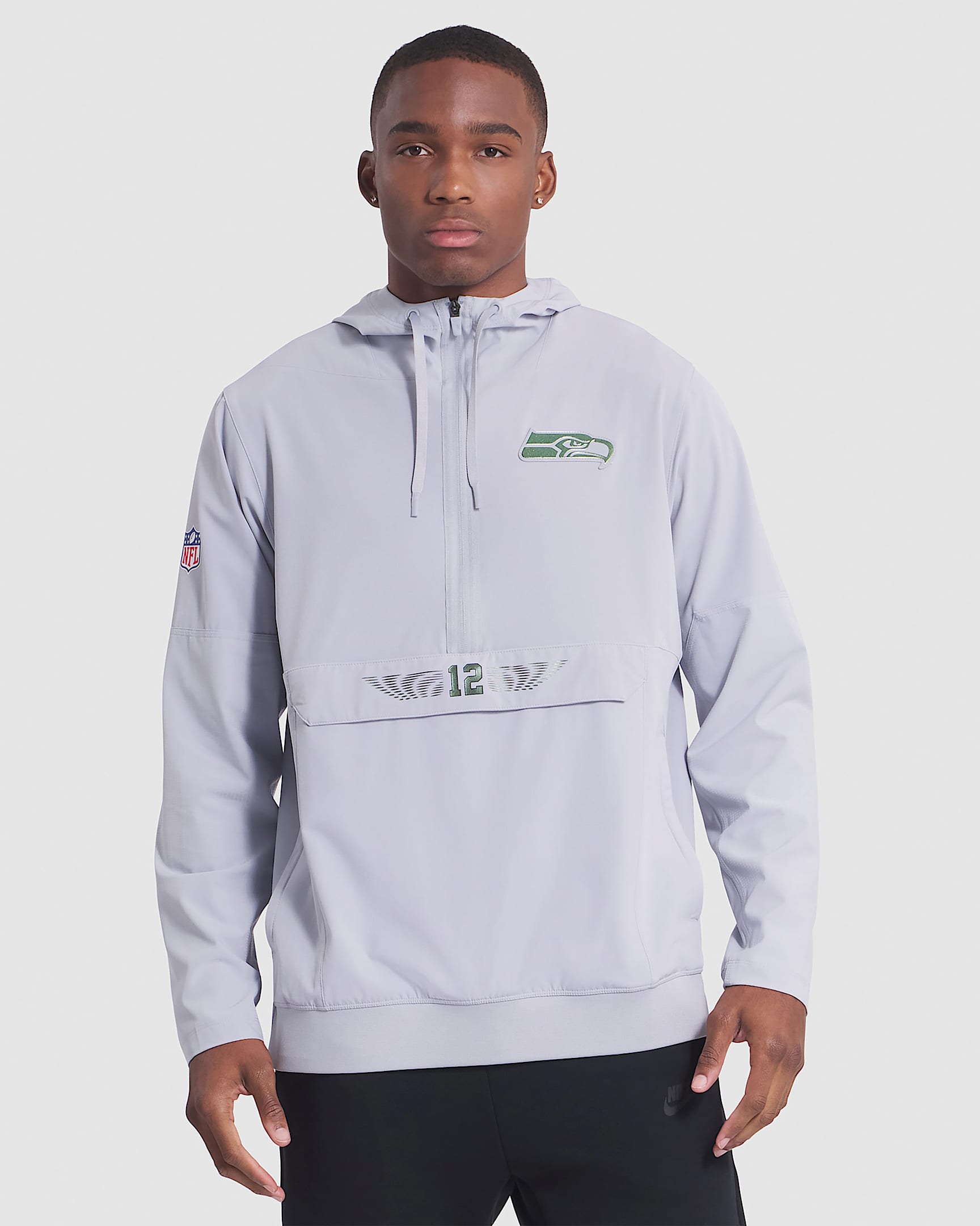 Chamarra Nike de la NFL con gorro de medio cierre para hombre Seattle Seahawks Rivalries Collection Sideline Anorak - Gris