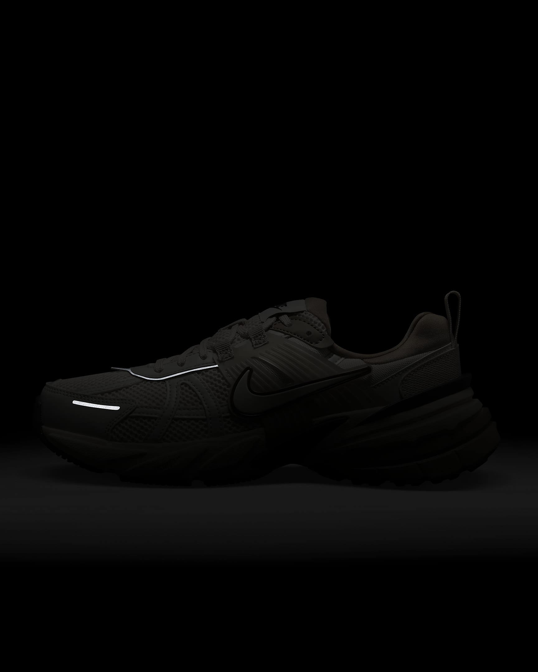 Nike V2K Run sko - Light Orewood Brown/Khaki/Earth/Light Bone