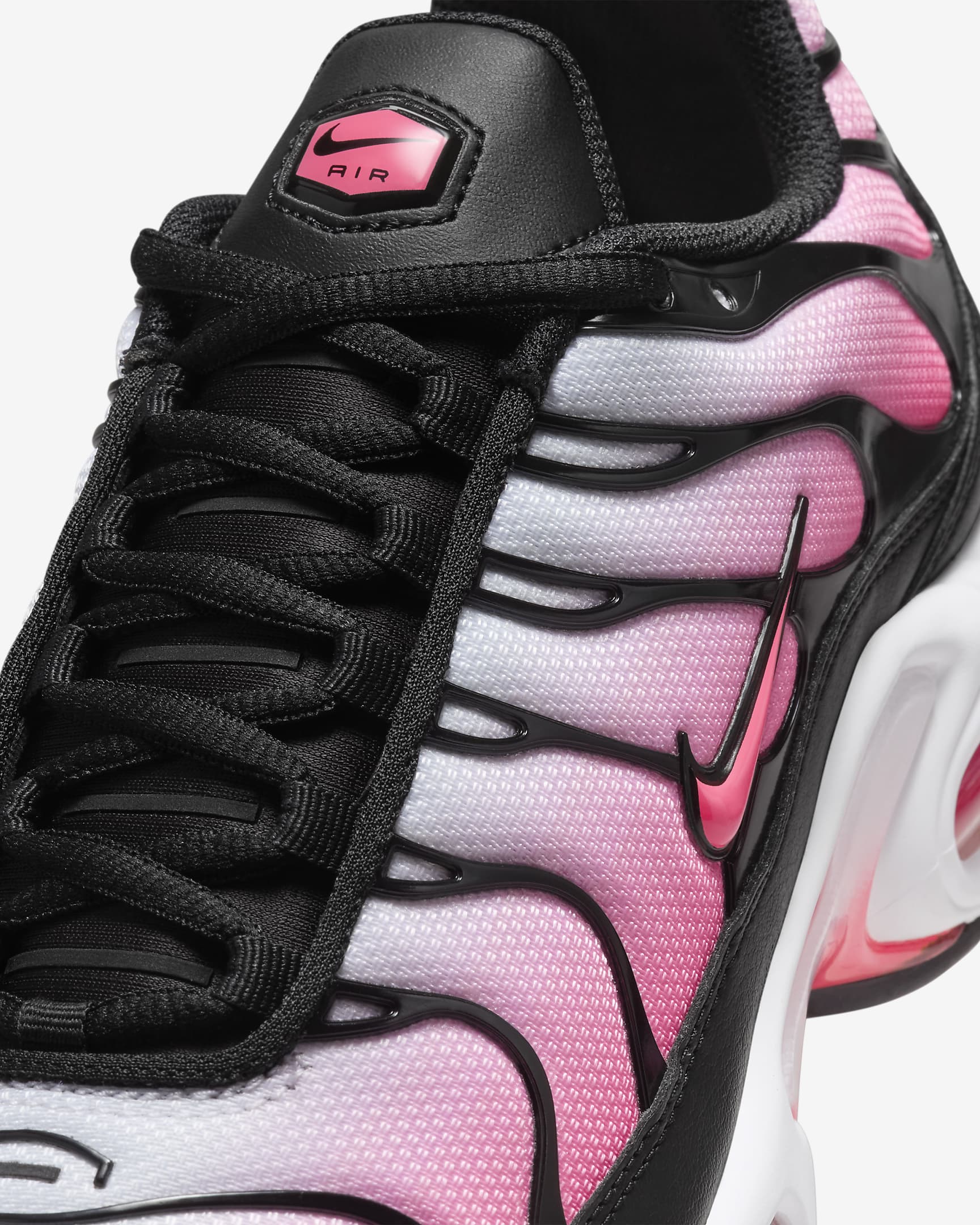 Calzado para mujer Nike Air Max Plus - Negro/Blanco/Ponche cálido