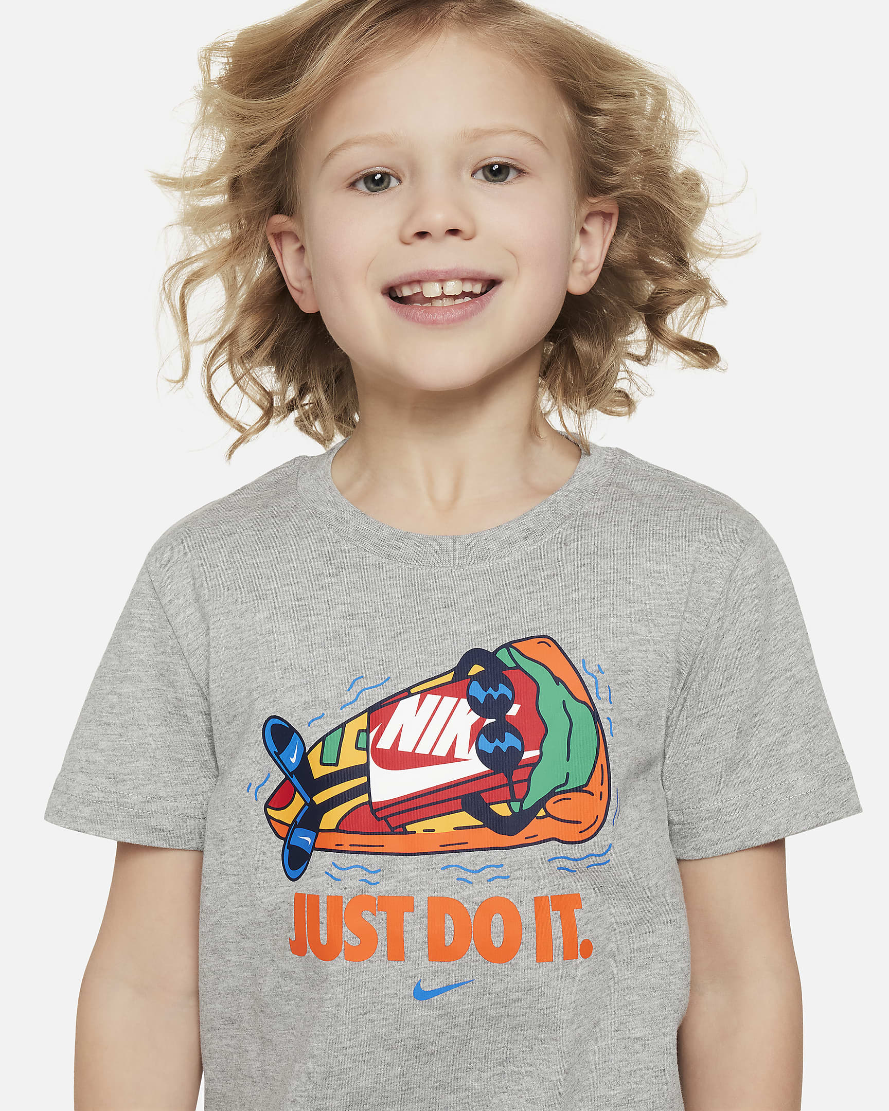 Playera cuadrada Float para niños talla pequeña Nike - Gris oscuro jaspeado