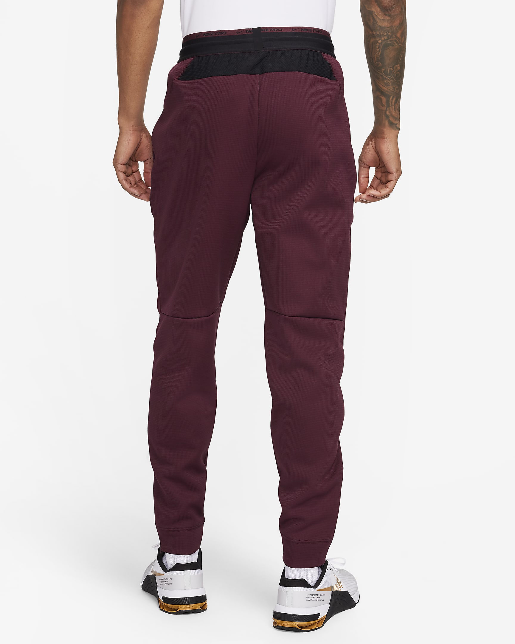 Nike Therma-Sphere Men's Therma-FIT Fitness Trousers. Nike FI