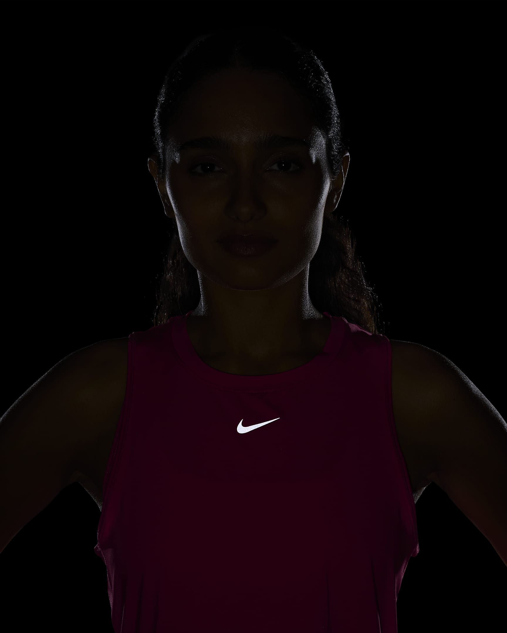 Nike One Classic Dri-FIT rövidített szabású női trikó - Aster Pink/Fekete