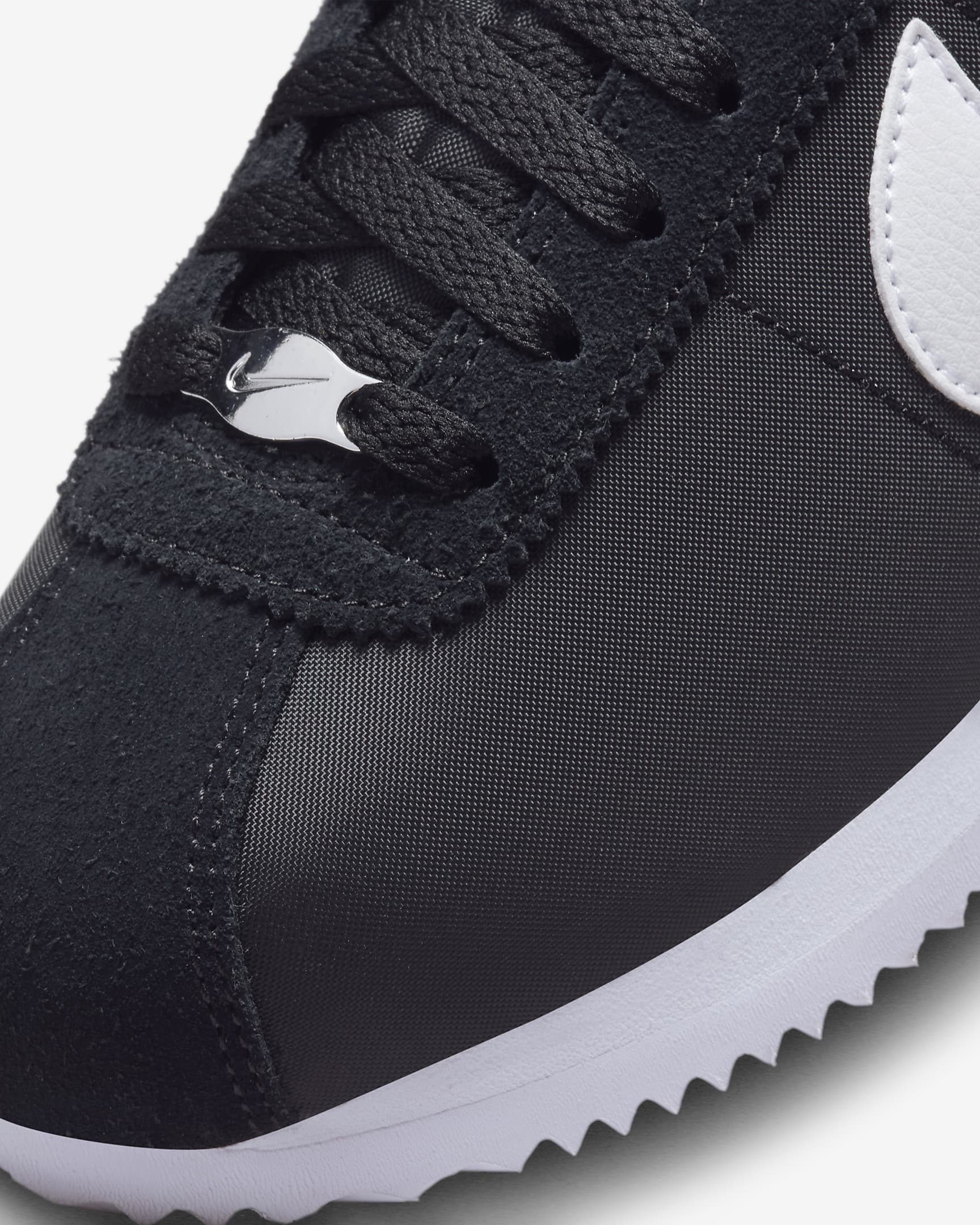 Chaussure Nike Cortez Textile pour femme - Noir/Blanc