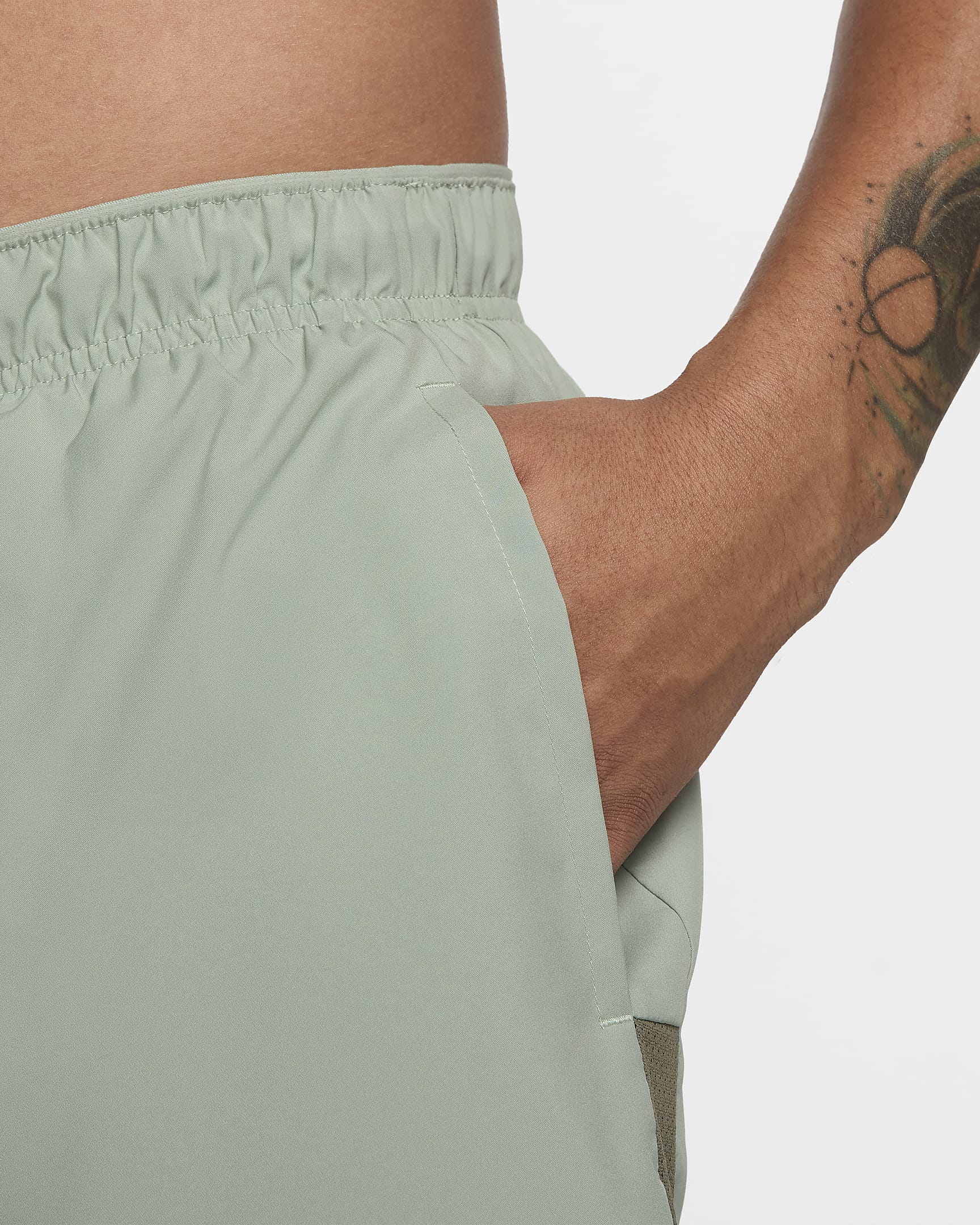 Nike Challenger Dri-FIT-Laufshorts mit Futter für Herren (ca. 12,5 cm) - Jade Horizon/Medium Olive/Schwarz