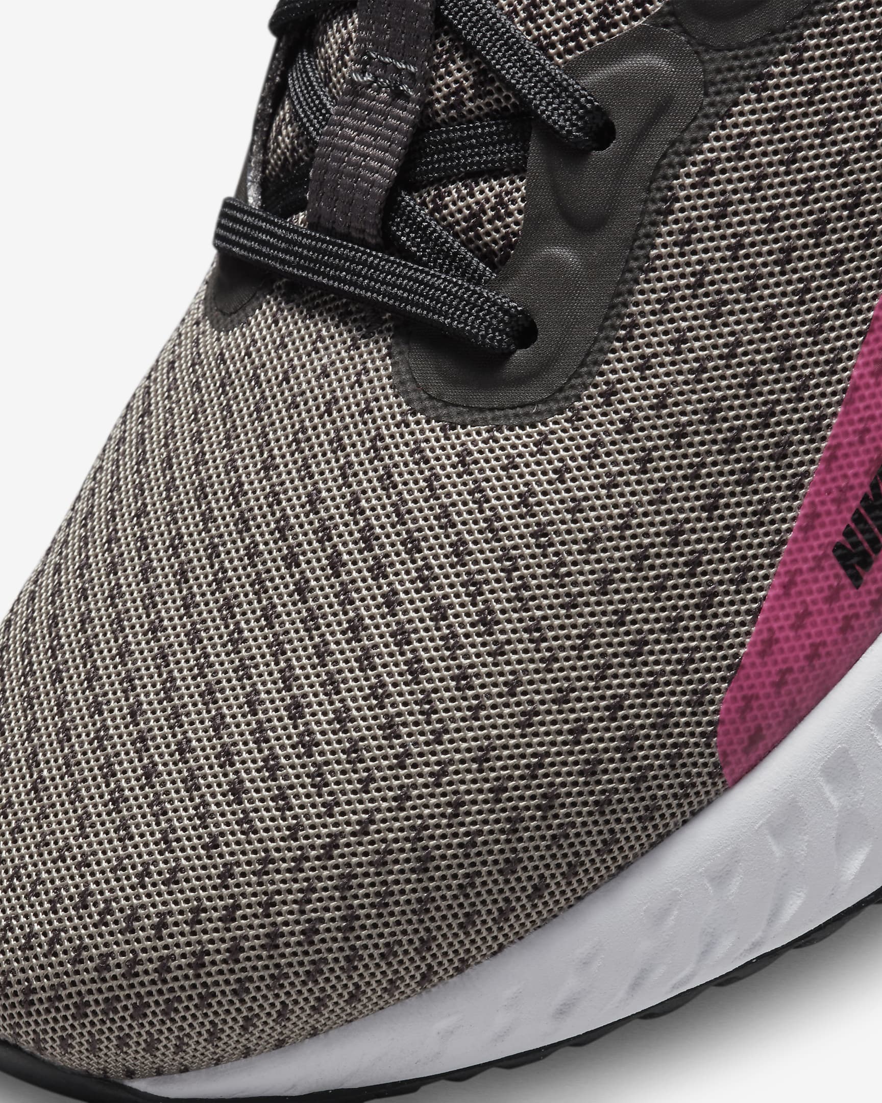 Nike React Miler 3 Men's Road Running Shoes. Nike AT