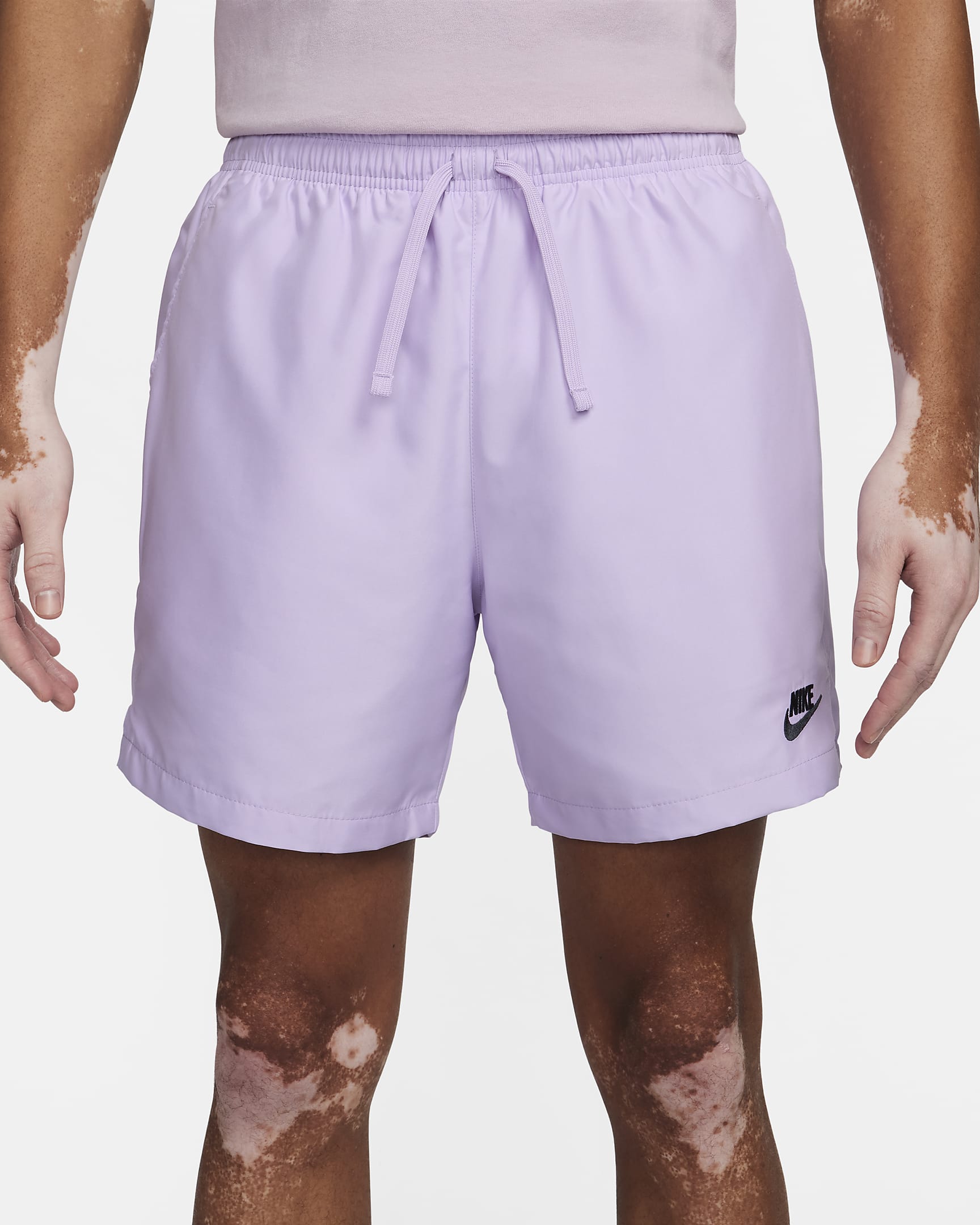 Nike Sportswear Men's Woven Flow Shorts. Nike CZ