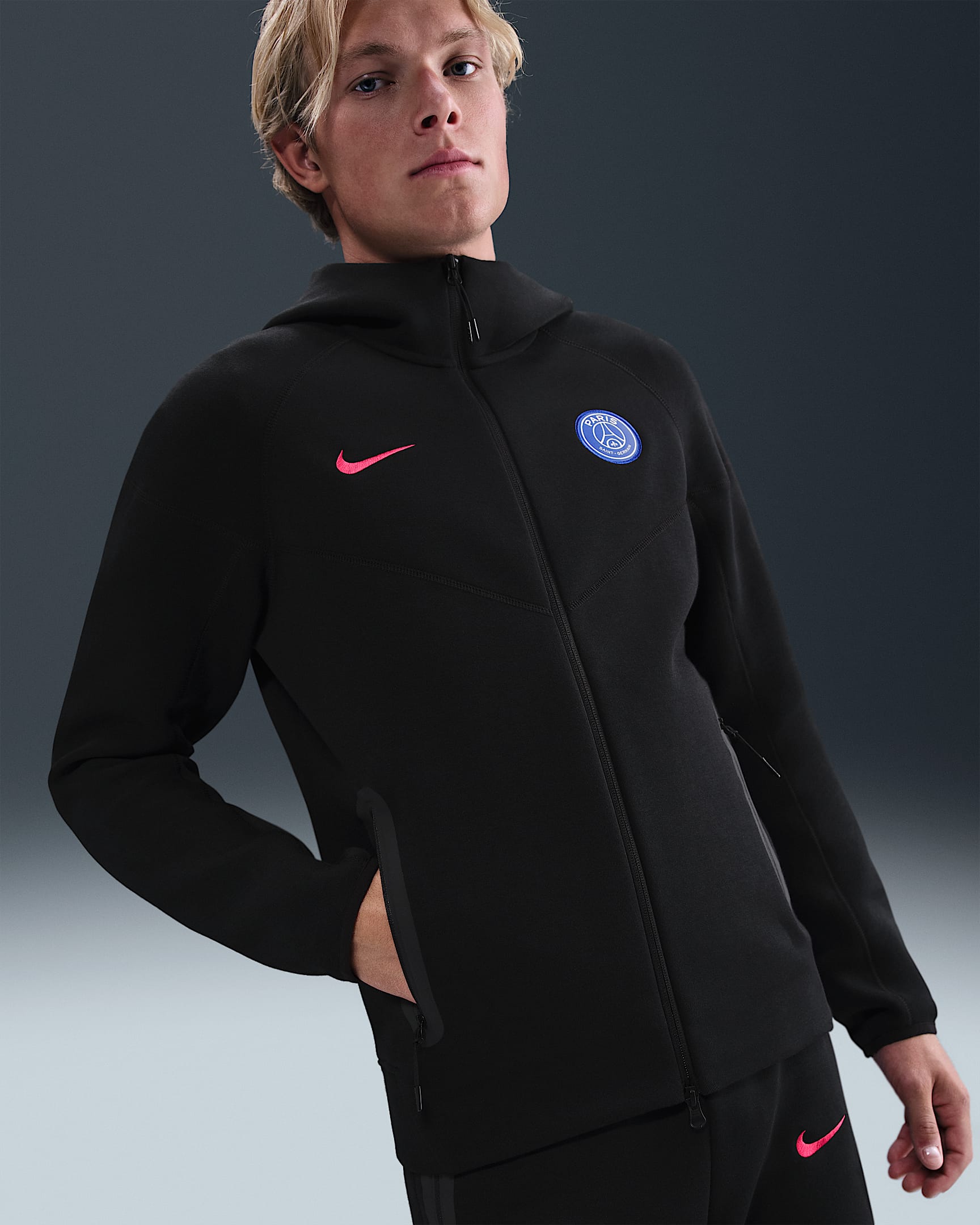 Paris Saint-Germain Tech Windrunner Men's Nike Total 90 Football Fleece Hoodie - Black/Global Red