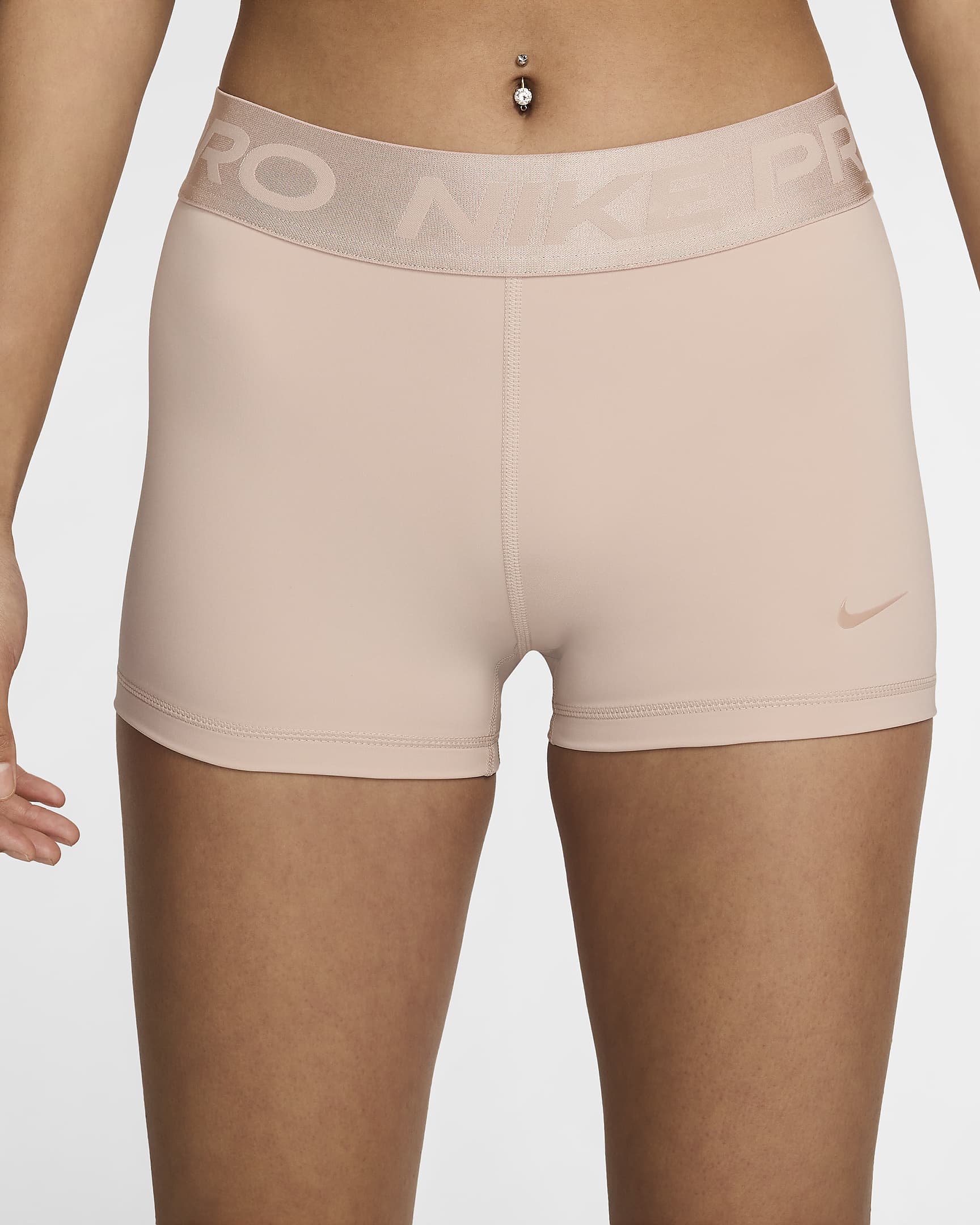 Nike Pro középmagas derekú, 8 cm-es női rövidnadrág - Particle Beige