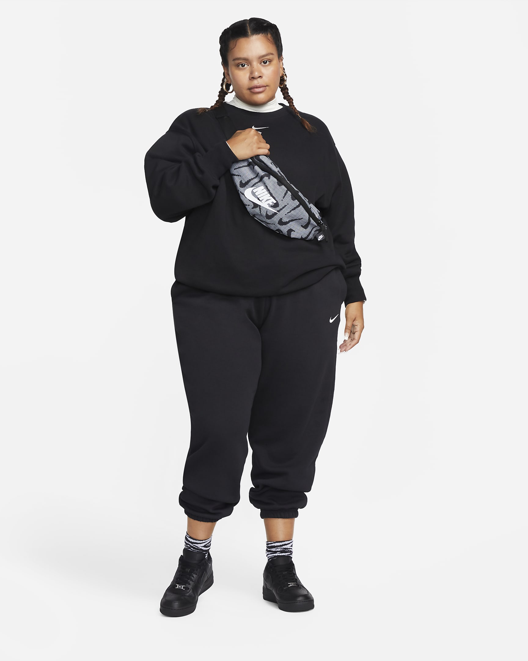 Nike Sportswear Phoenix Fleece ekstra store sweatpants med høyt liv til dame (Plus Size) - Svart/Sail