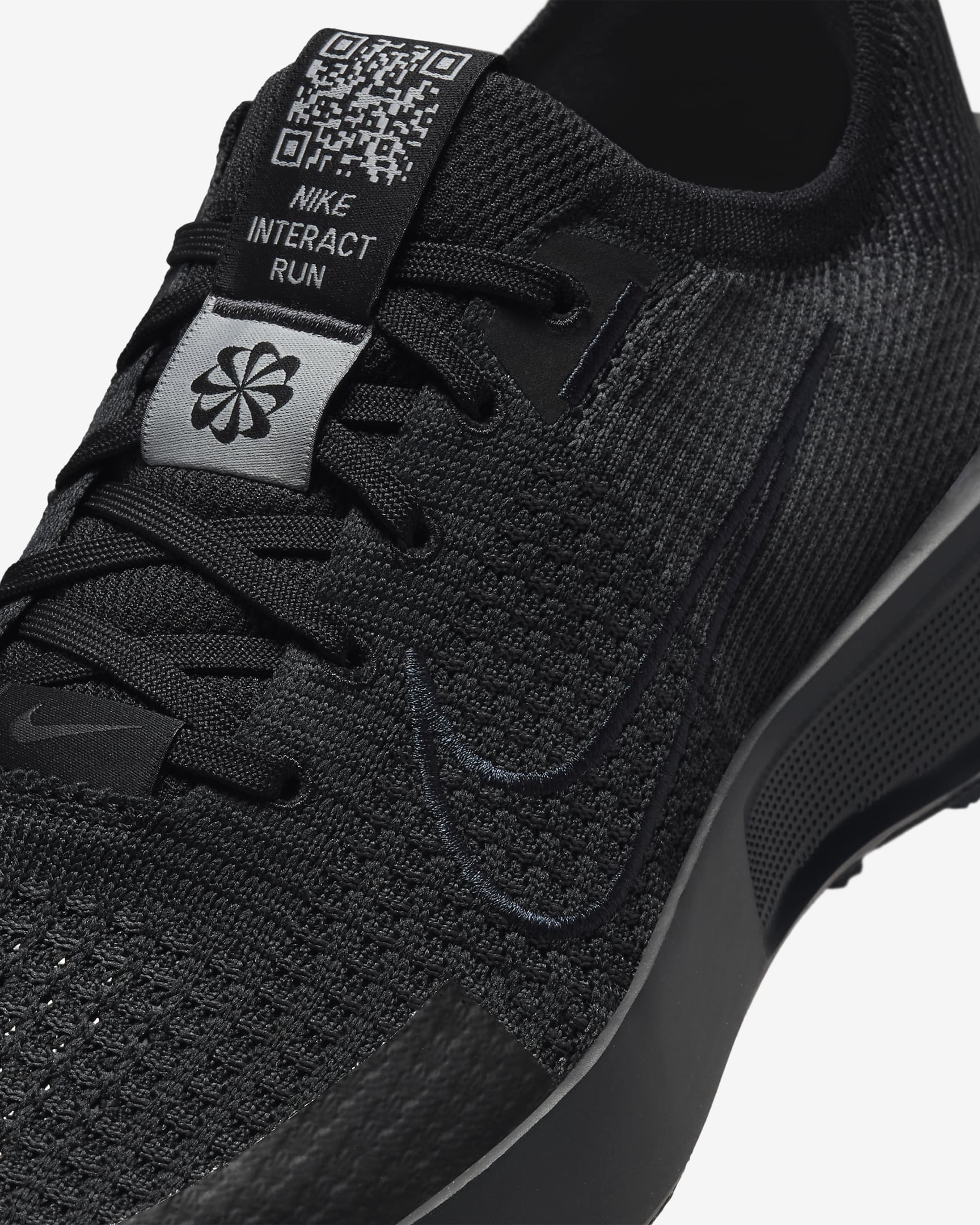 Tenis de correr en pavimento para mujer Nike Interact Run - Negro/Gris lobo/Antracita