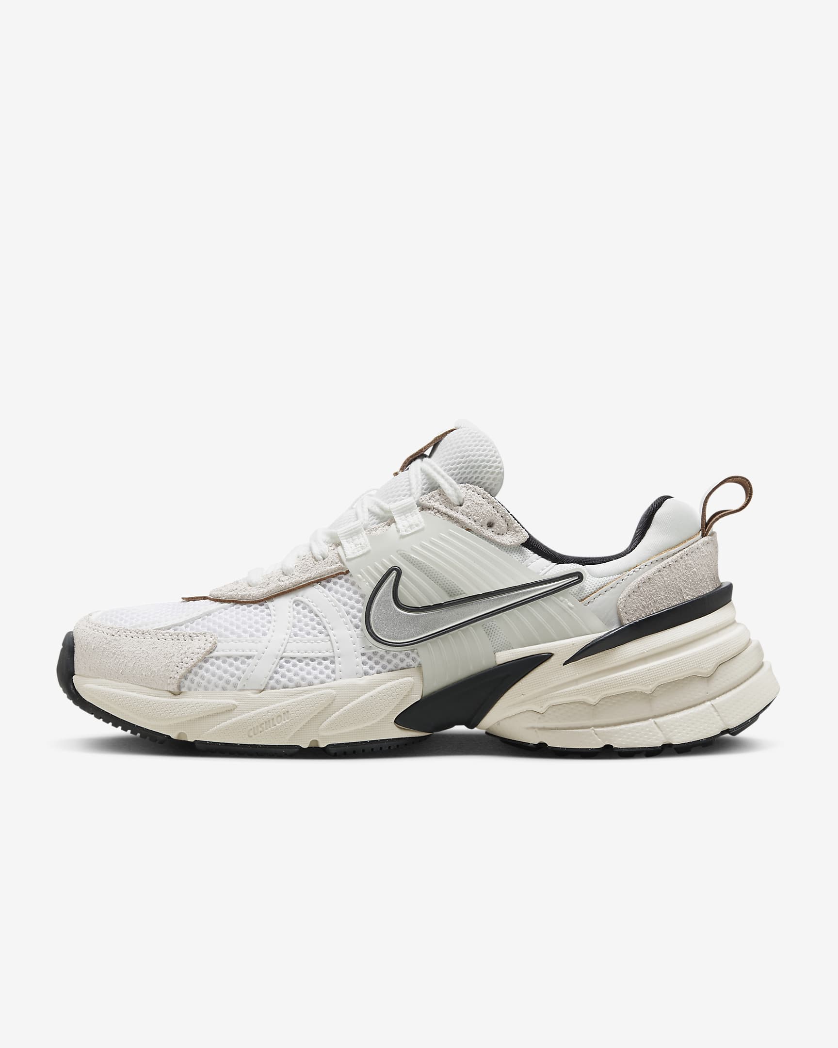 รองเท้า Nike V2K Run - Summit White/ขาว/Light Orewood Brown/Chrome