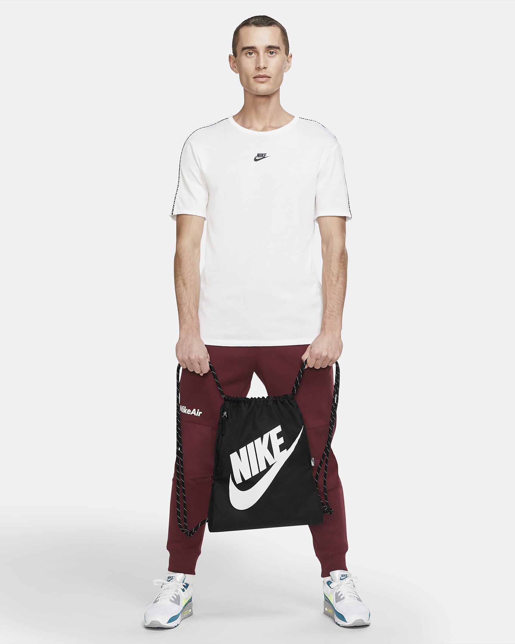 Sac avec cordon de serrage Nike Heritage (13 L) - Noir/Noir/Blanc