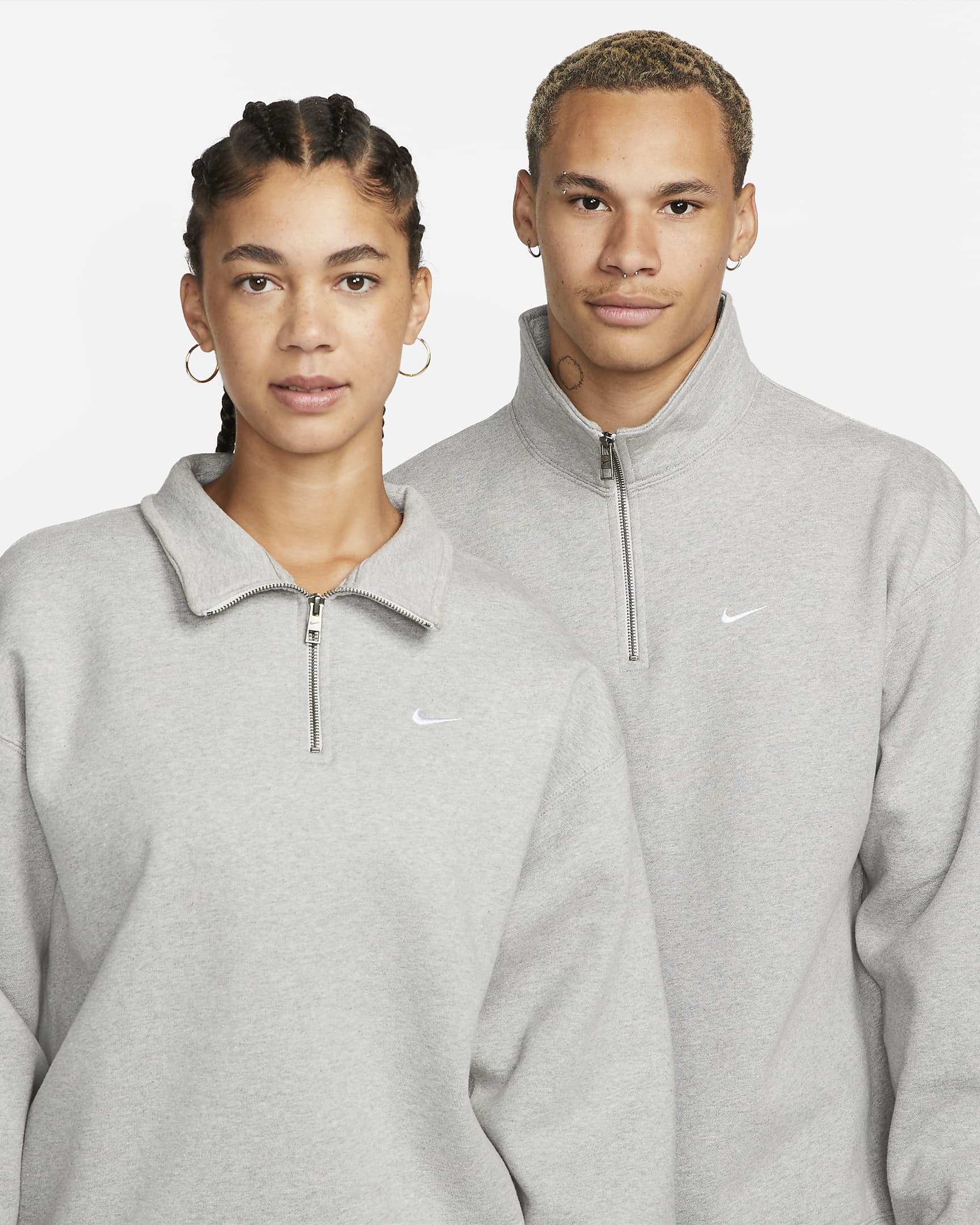 Nike Solo Swoosh Men's 1/4-Zip Top - Dark Grey Heather/White