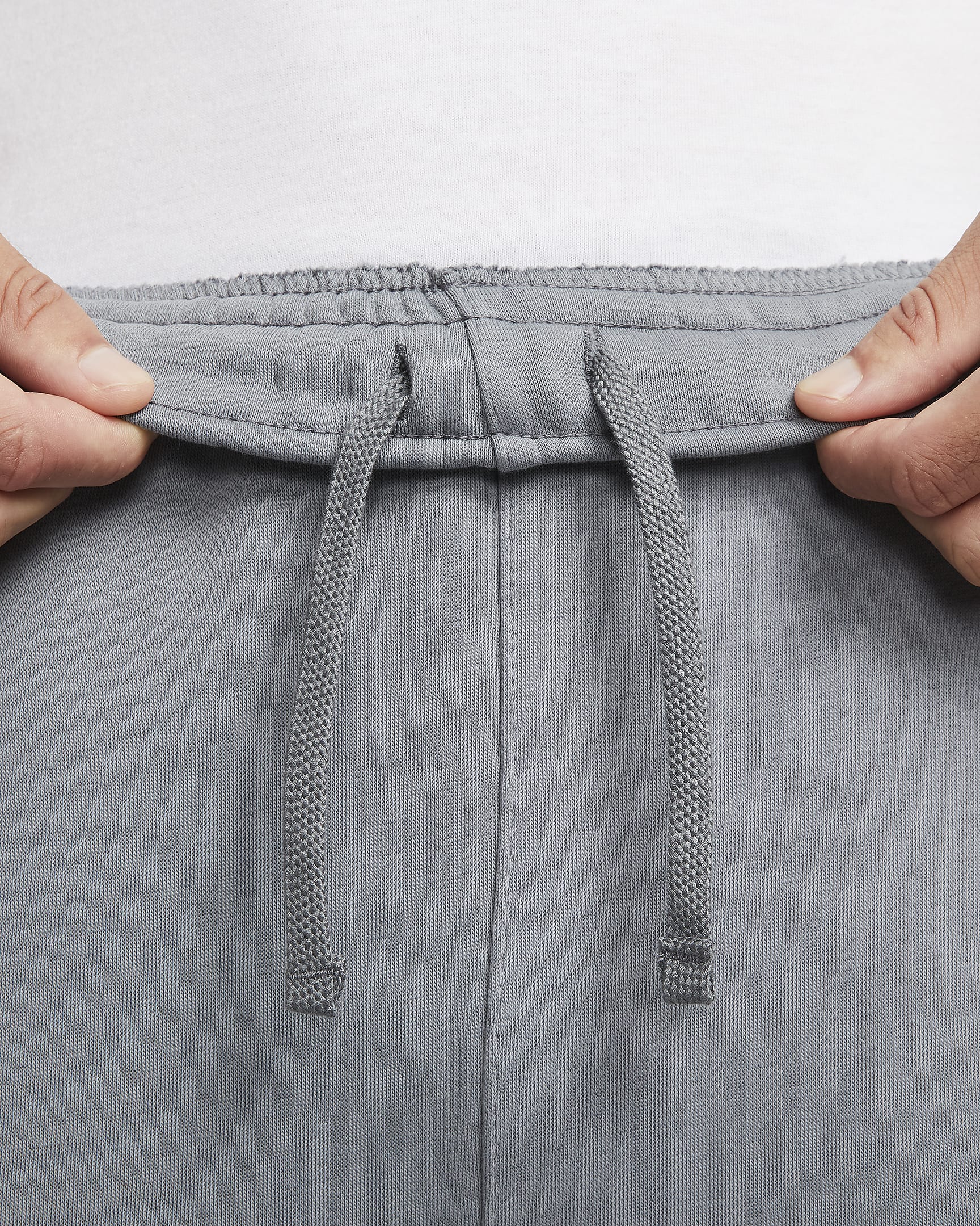 Nike Sportswear Standard Issue Men's Cargo Trousers. Nike LU