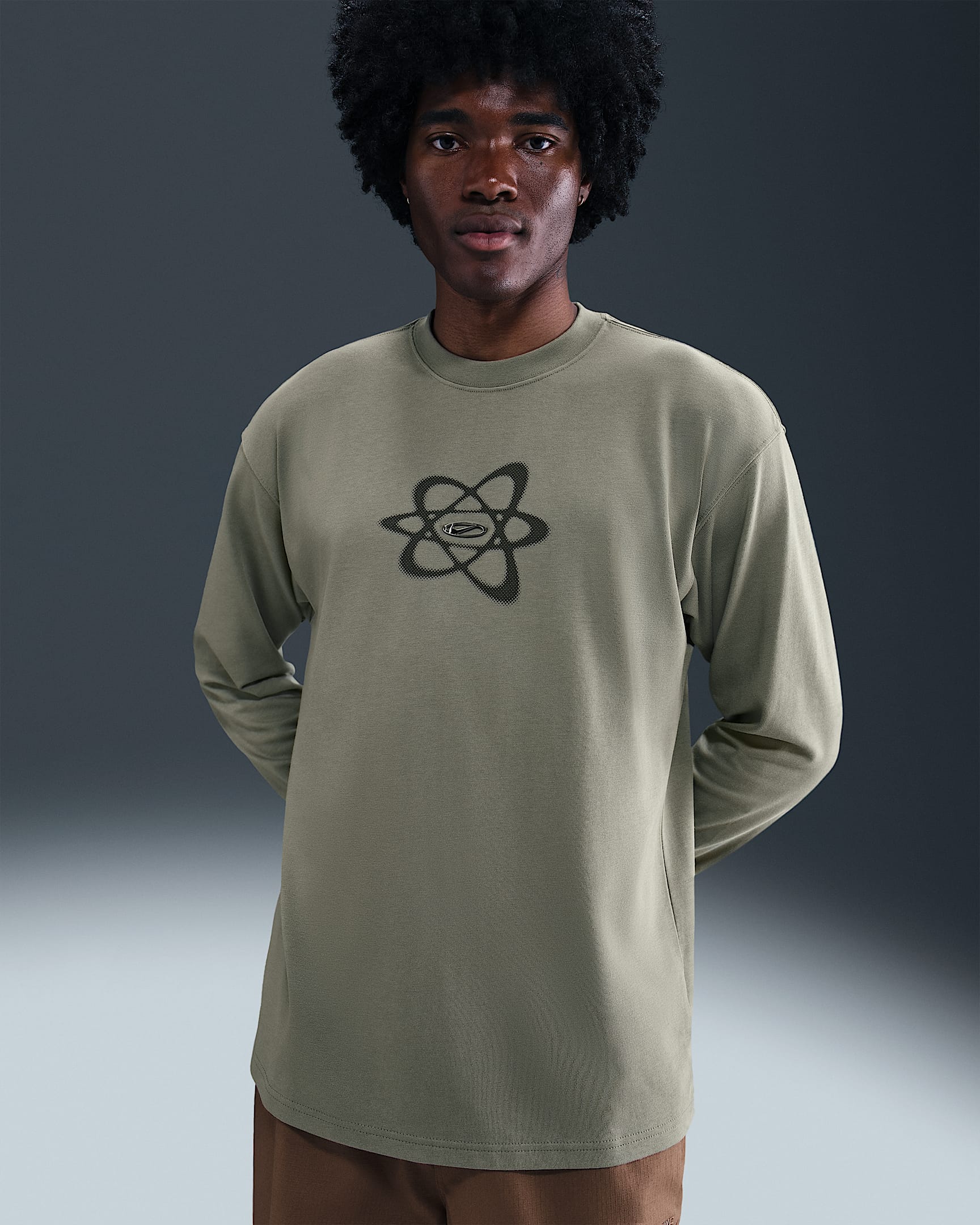 Nike Sportswear Long-Sleeve T-Shirt - Light Army