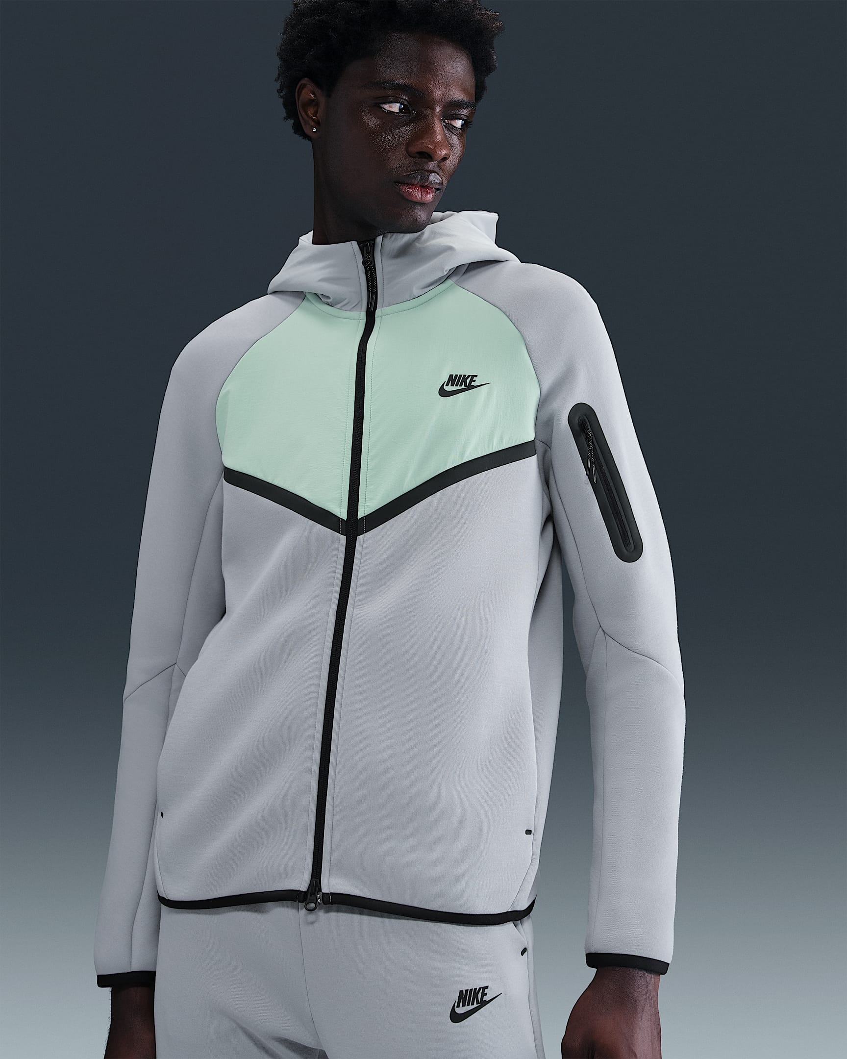 Nike Tech Windrunner-Jacke aus Fleece mit durchgehendem Reißverschluss (Herren) - Wolf Grey/Mint Foam/Schwarz
