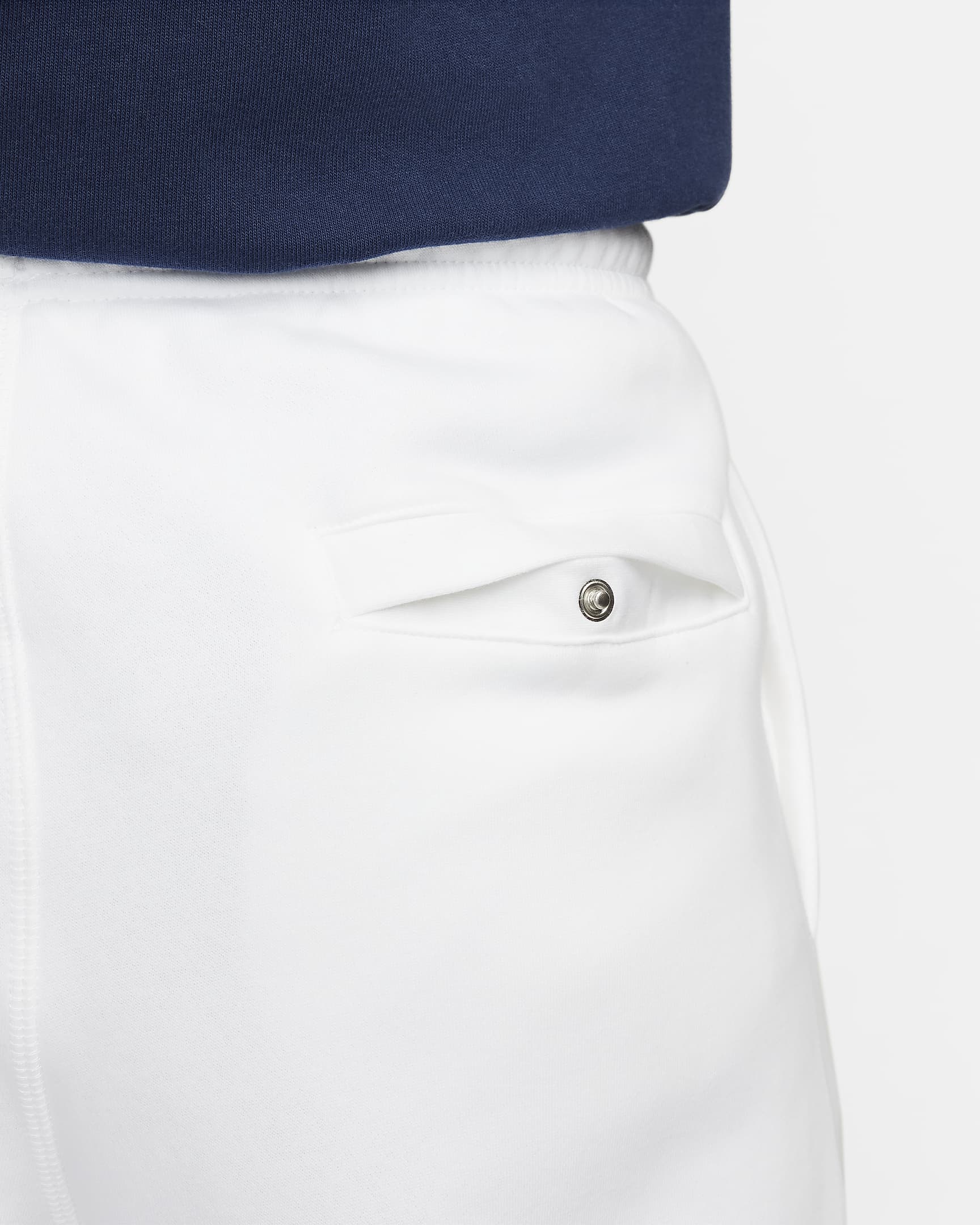 Nike Club Fleece Men's Cuffed Pants.