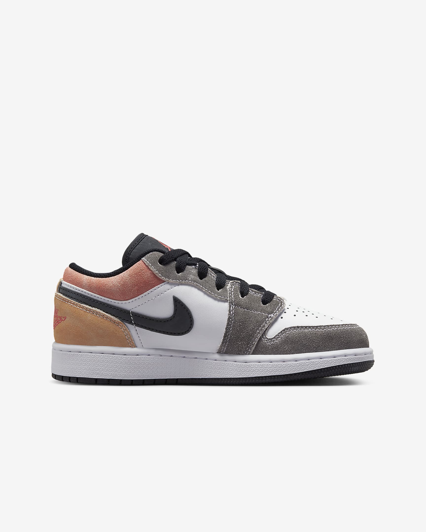 Air Jordan 1 Low SE Older Kids' Shoes. Nike IN