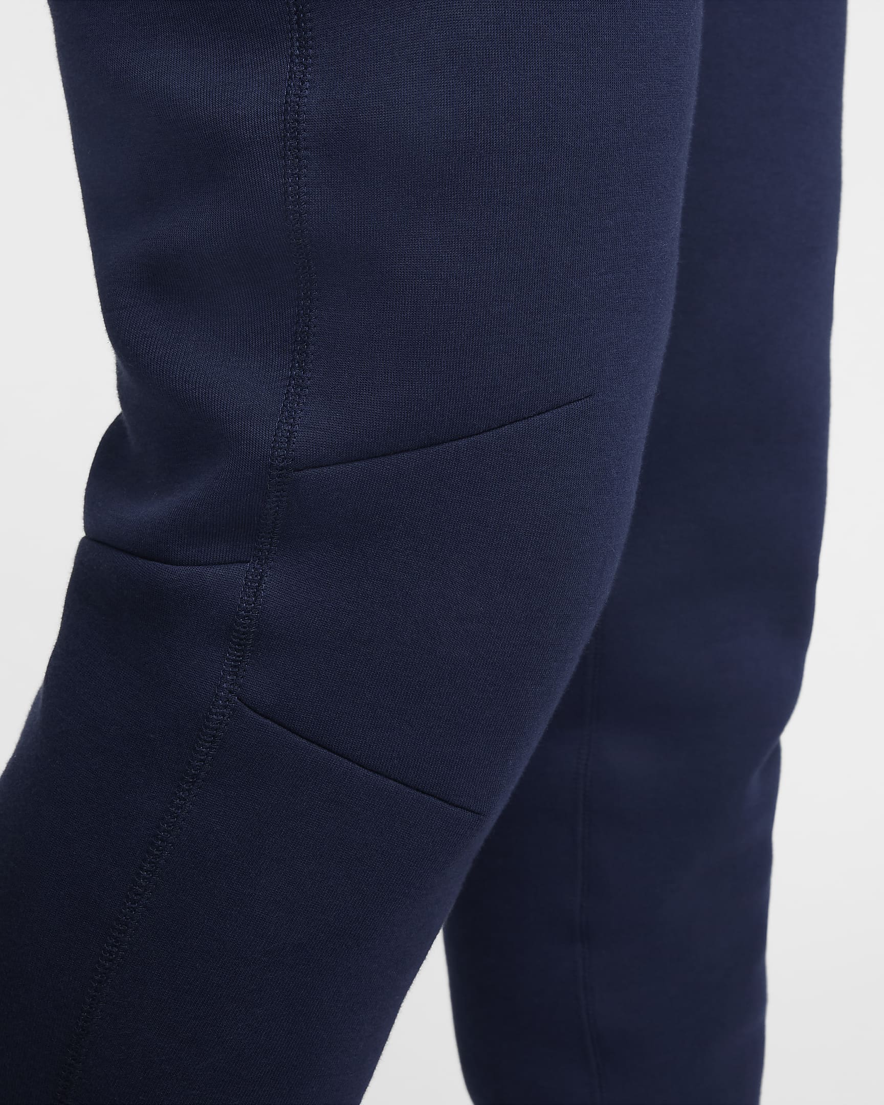 Paris Saint-Germain Tech Fleece Men's Nike Football Joggers - Midnight Navy/White