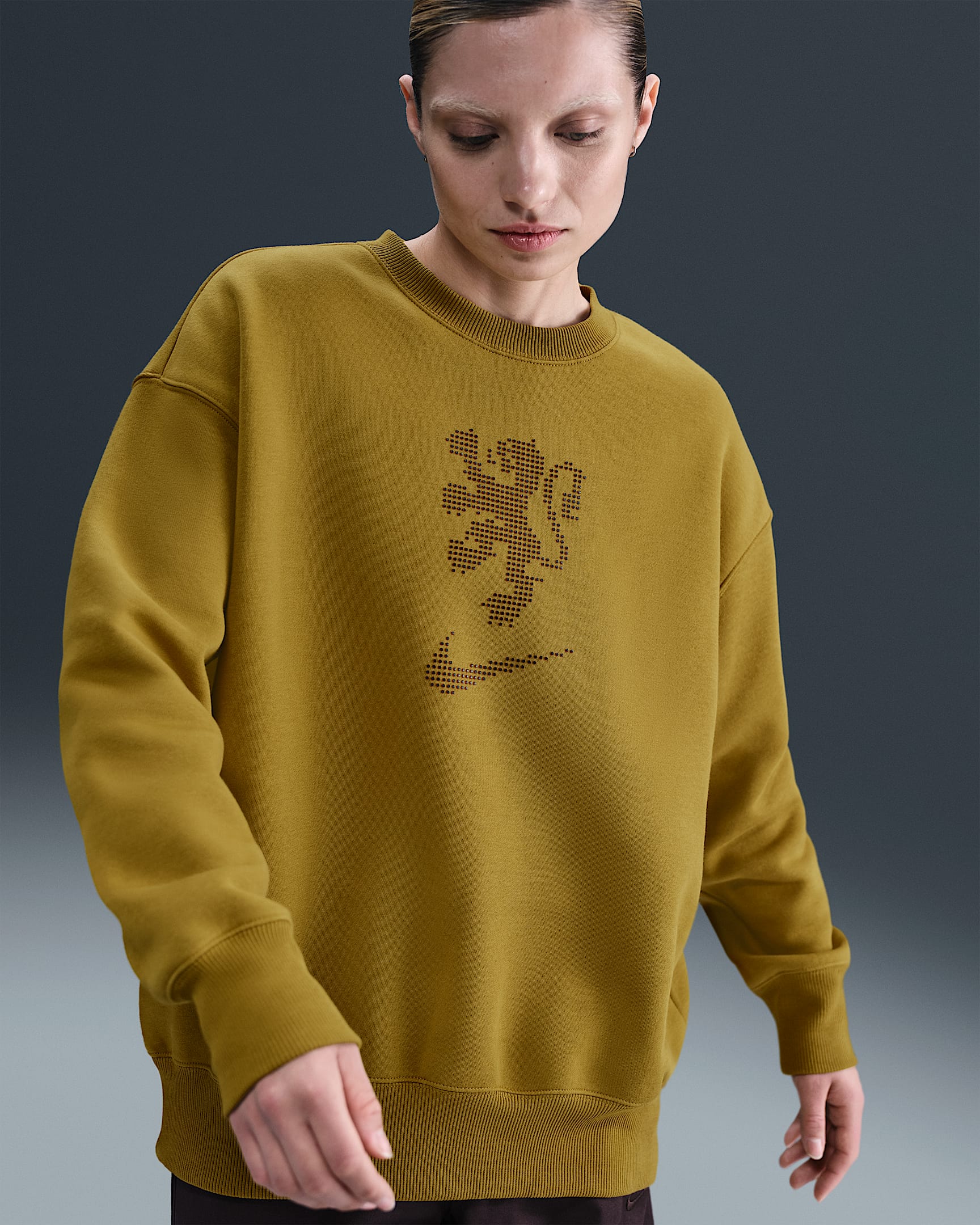 Netherlands Phoenix Fleece Women's Nike Football Oversized Crew-Neck Sweatshirt - Bronzine